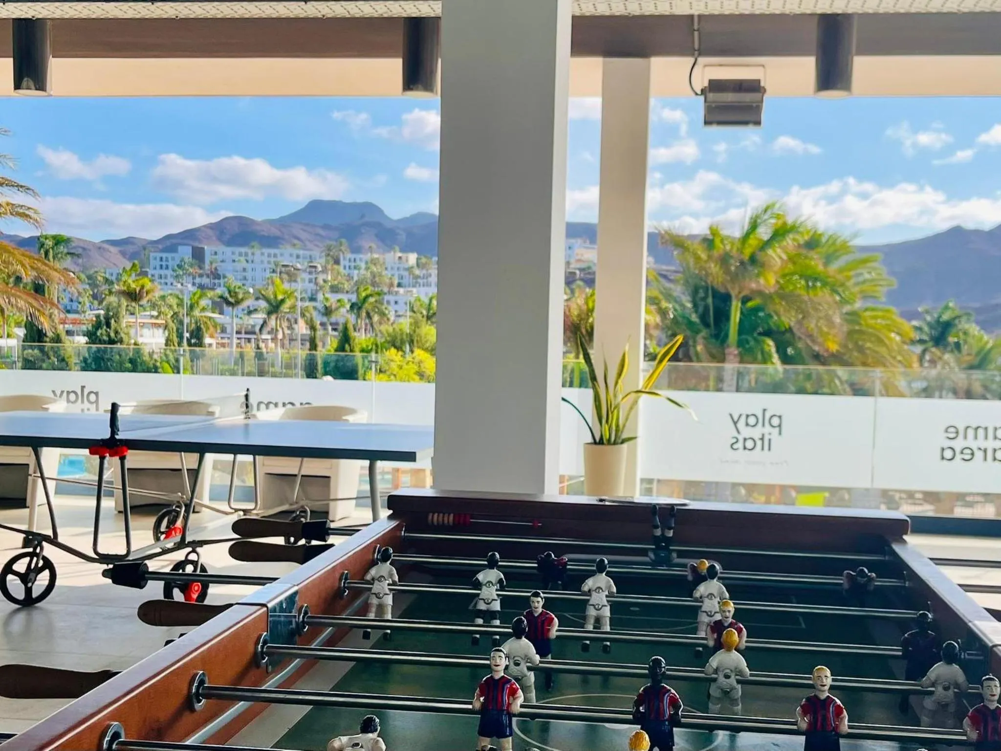 Family in Playitas Villas - Sports Resort