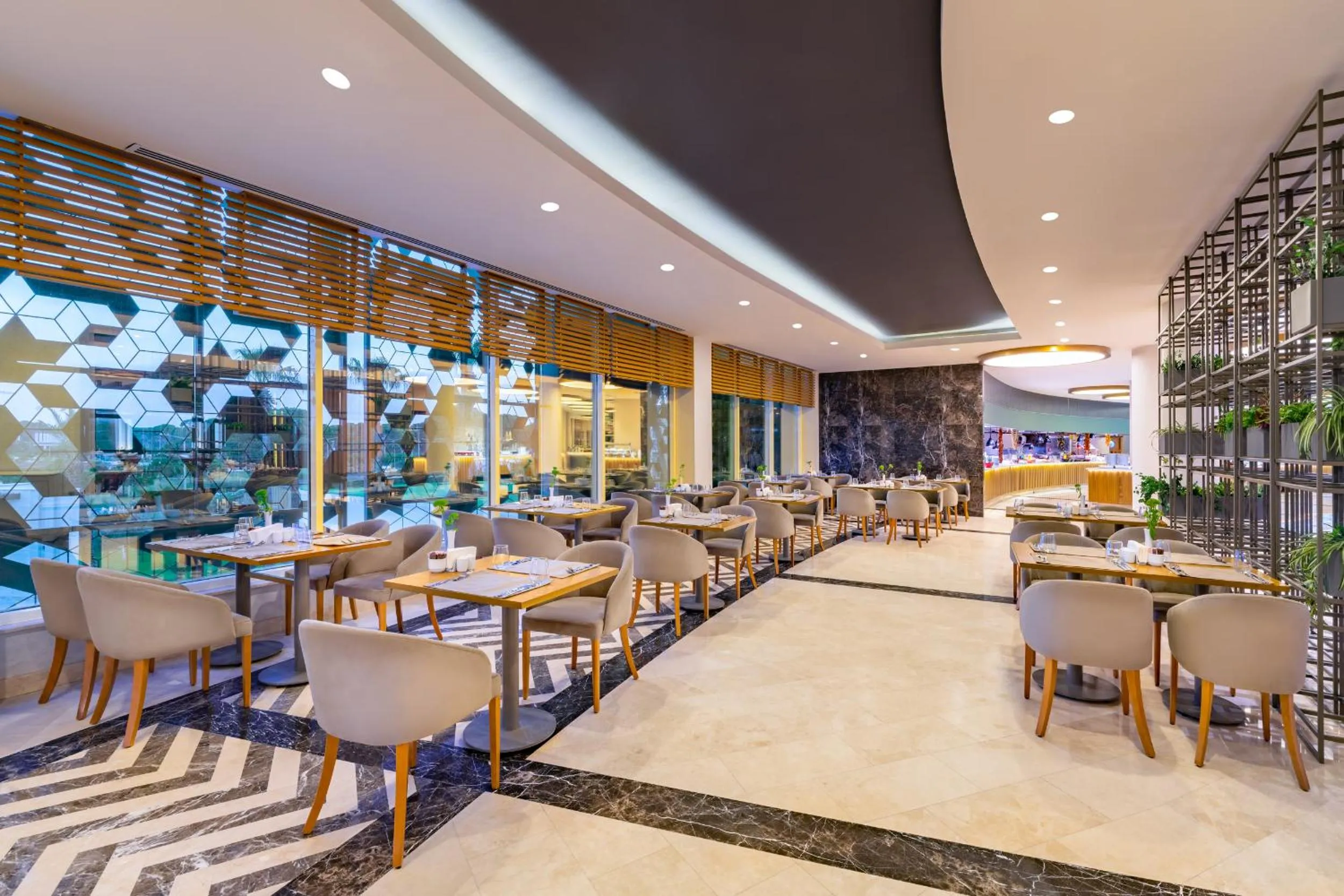 Restaurant/places to eat in Rixos Park Belek - The Land Of Legends Access