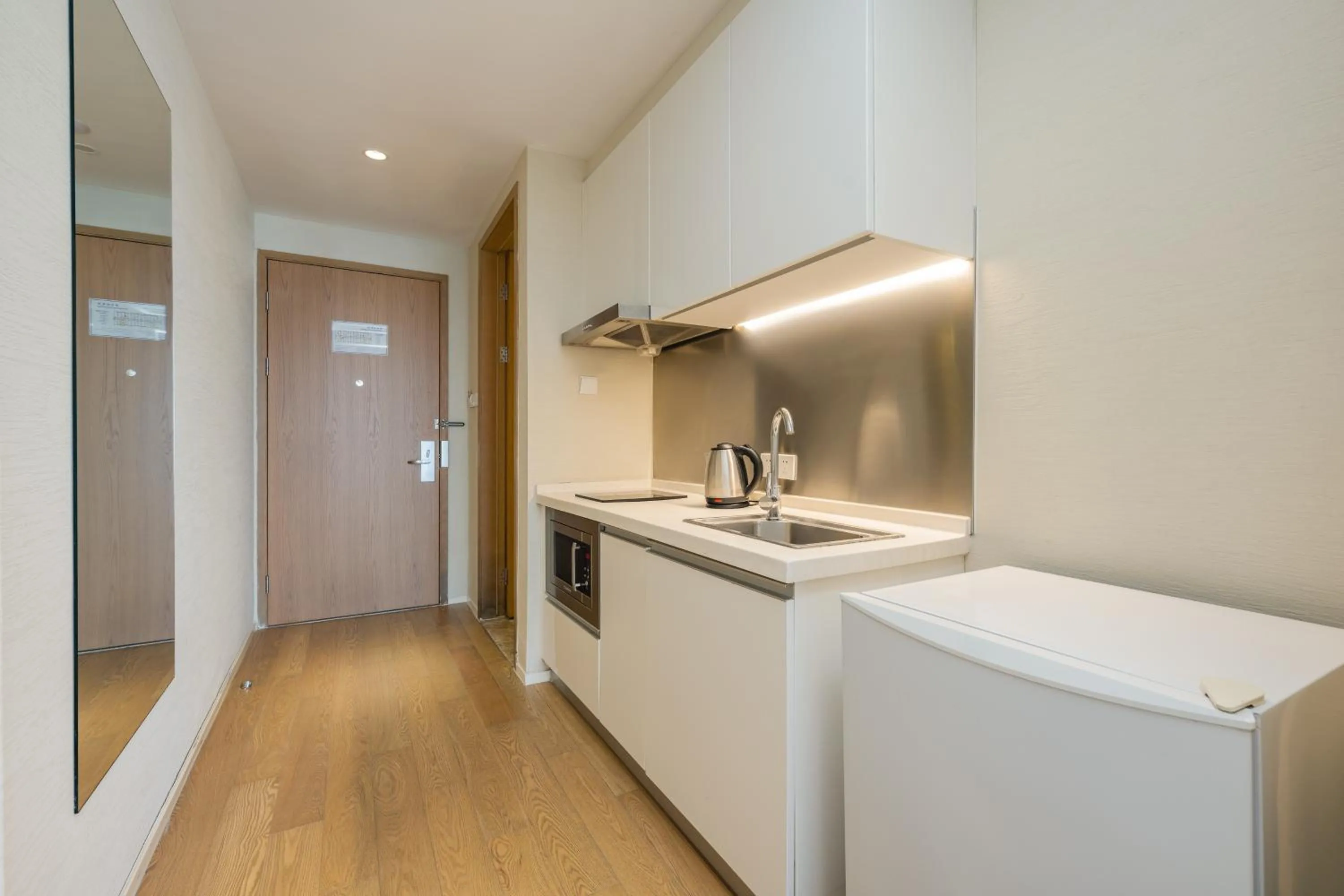 Kitchen or kitchenette in Holiday Inn & Suites Suzhou Yangcheng Lake, an IHG Hotel