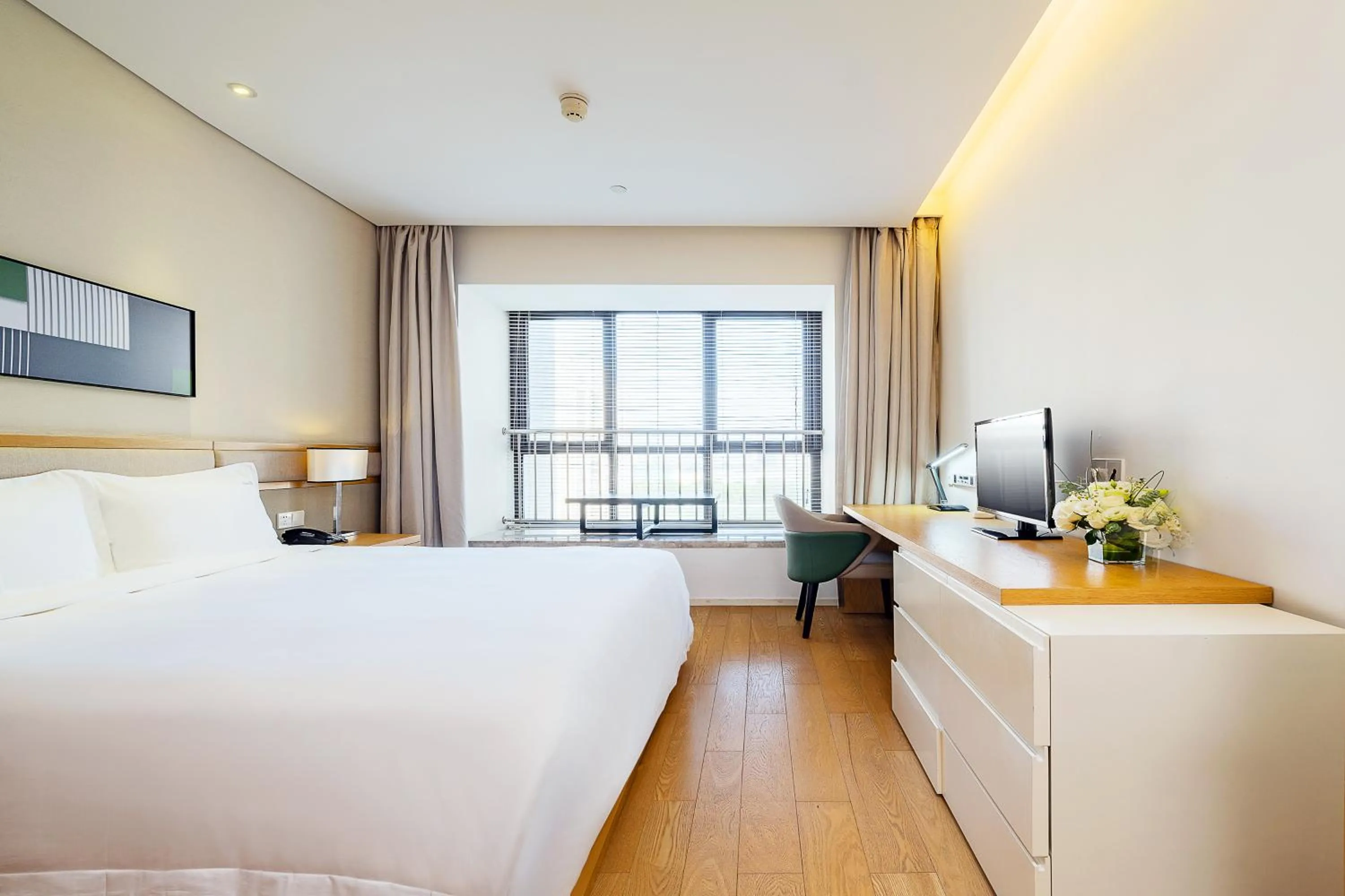 Balcony/Terrace in Holiday Inn & Suites Suzhou Yangcheng Lake, an IHG Hotel