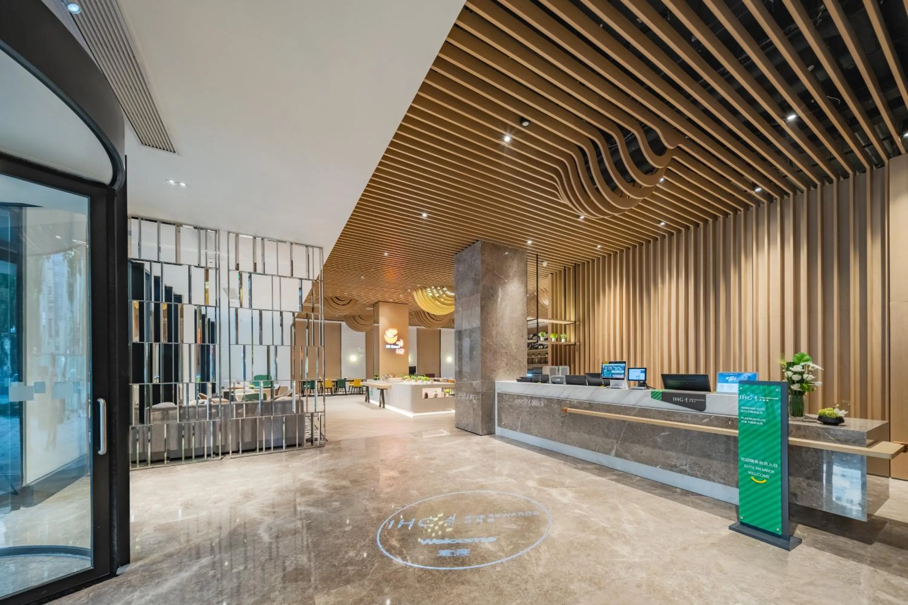 Property building in Holiday Inn & Suites Suzhou Yangcheng Lake, an IHG Hotel