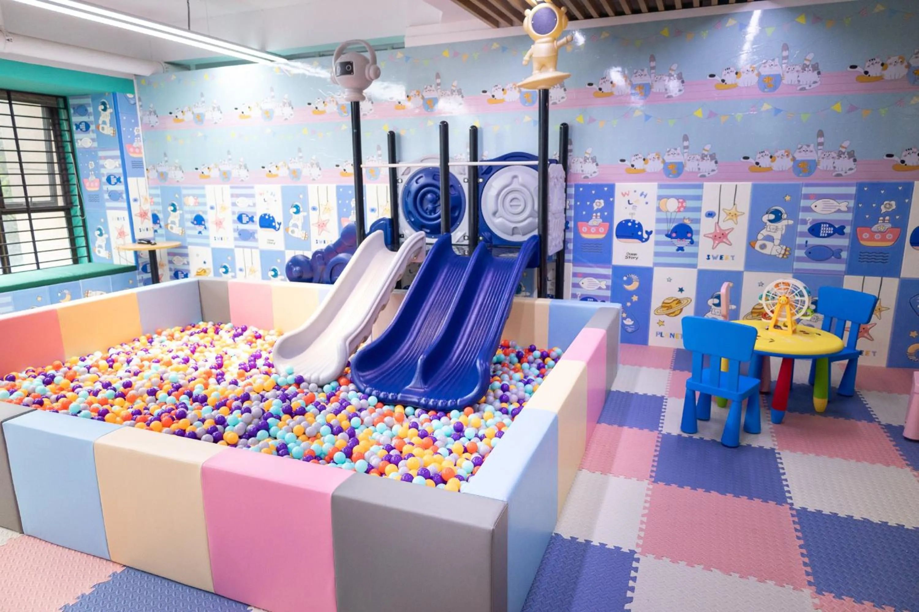 Lobby or reception in Holiday Inn & Suites Suzhou Yangcheng Lake, an IHG Hotel