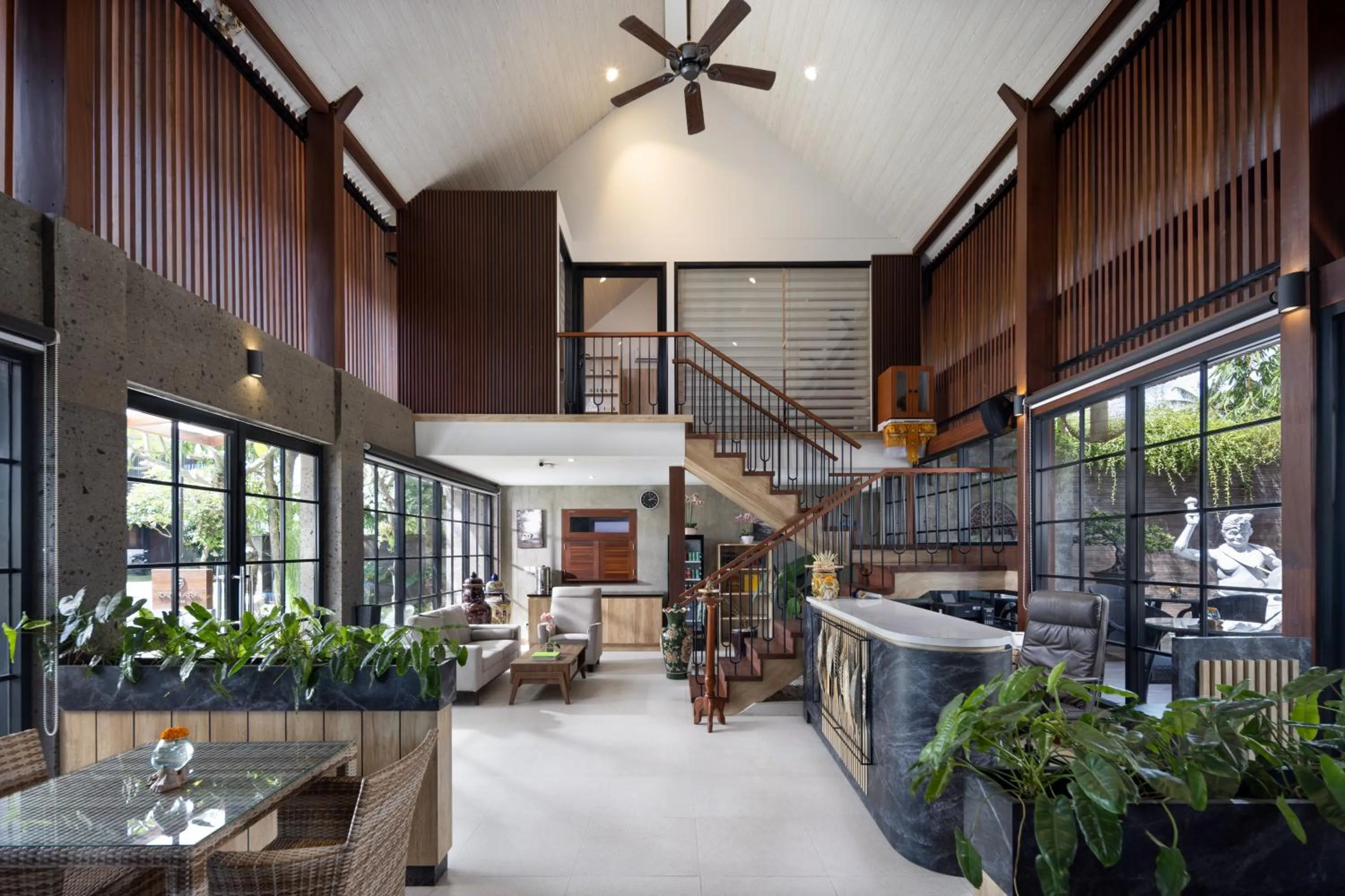 Lobby or reception in Kanhara Villas Ubud by GenuineHost