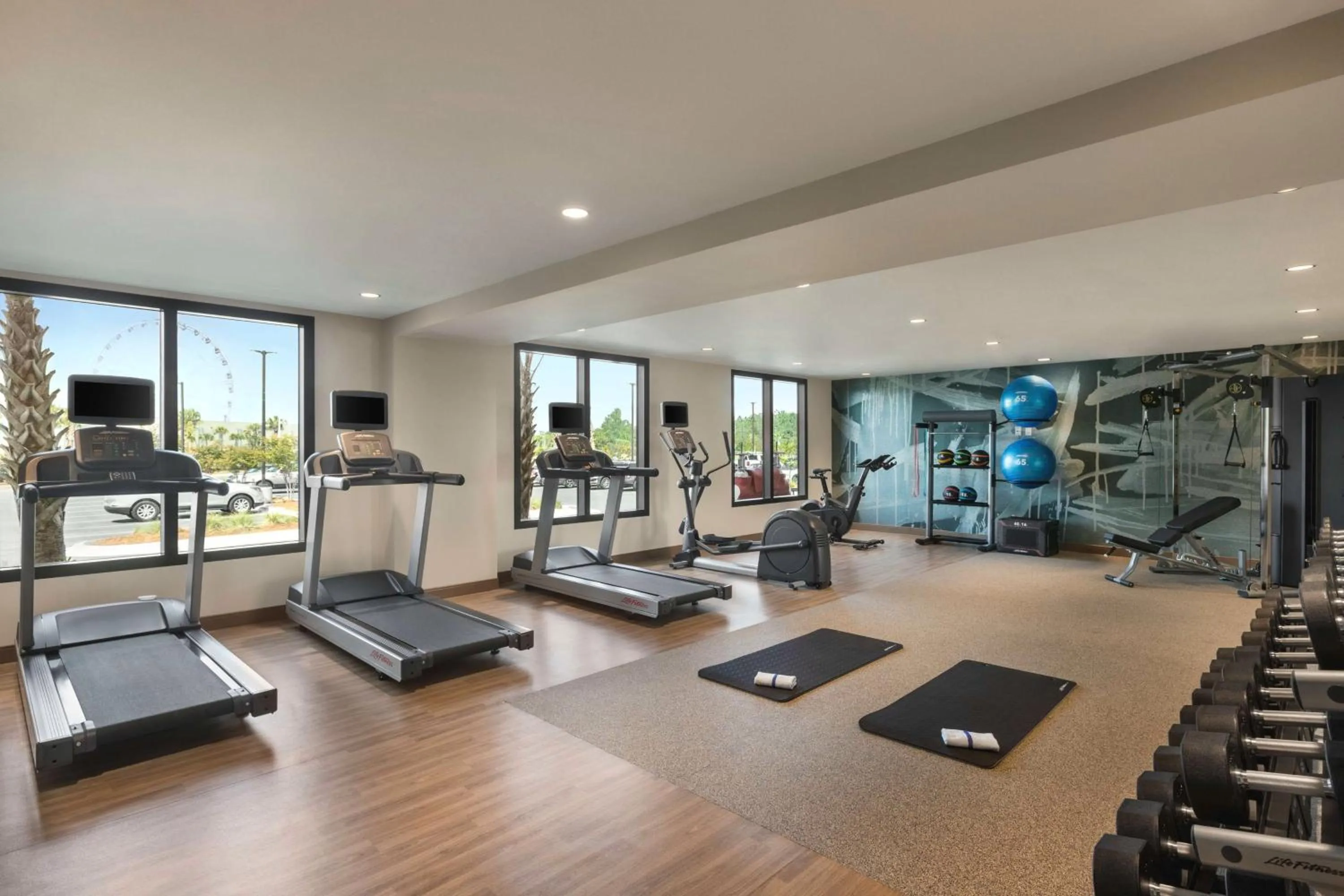 Fitness centre/facilities in Embassy Suites By Hilton Panama City Beach Resort