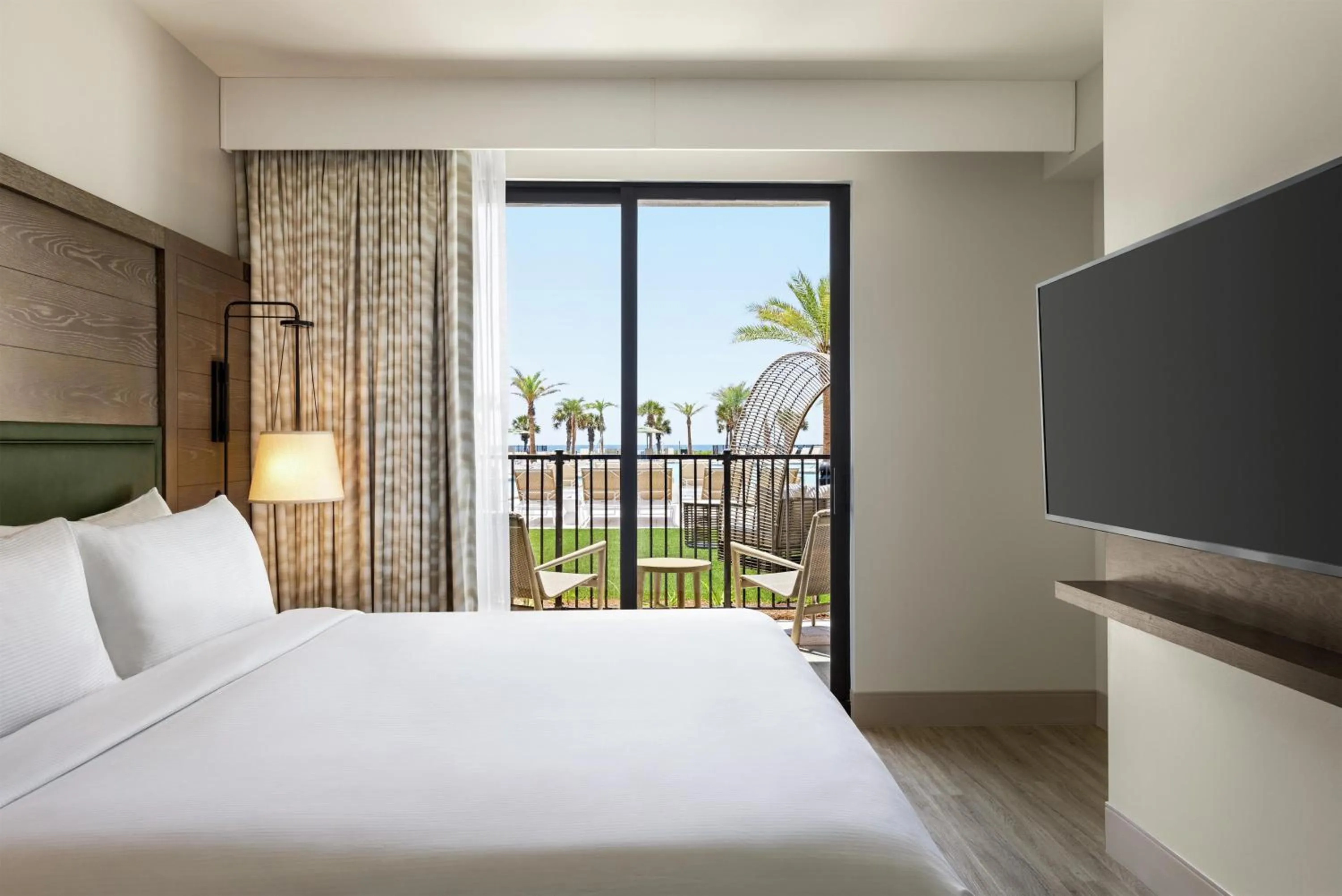 View (from property/room), Bed in Embassy Suites By Hilton Panama City Beach Resort