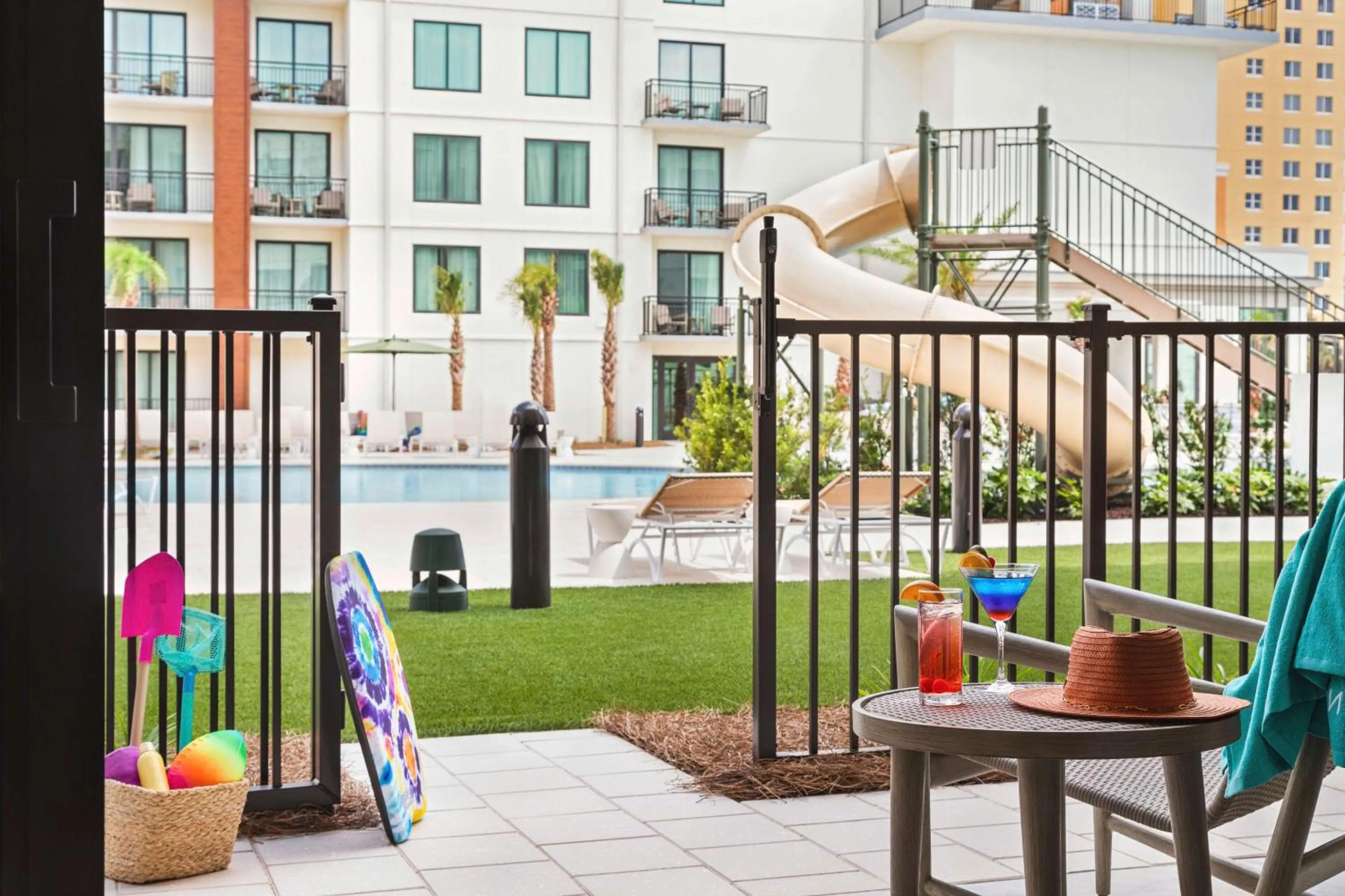 Photo of the whole room in Embassy Suites By Hilton Panama City Beach Resort