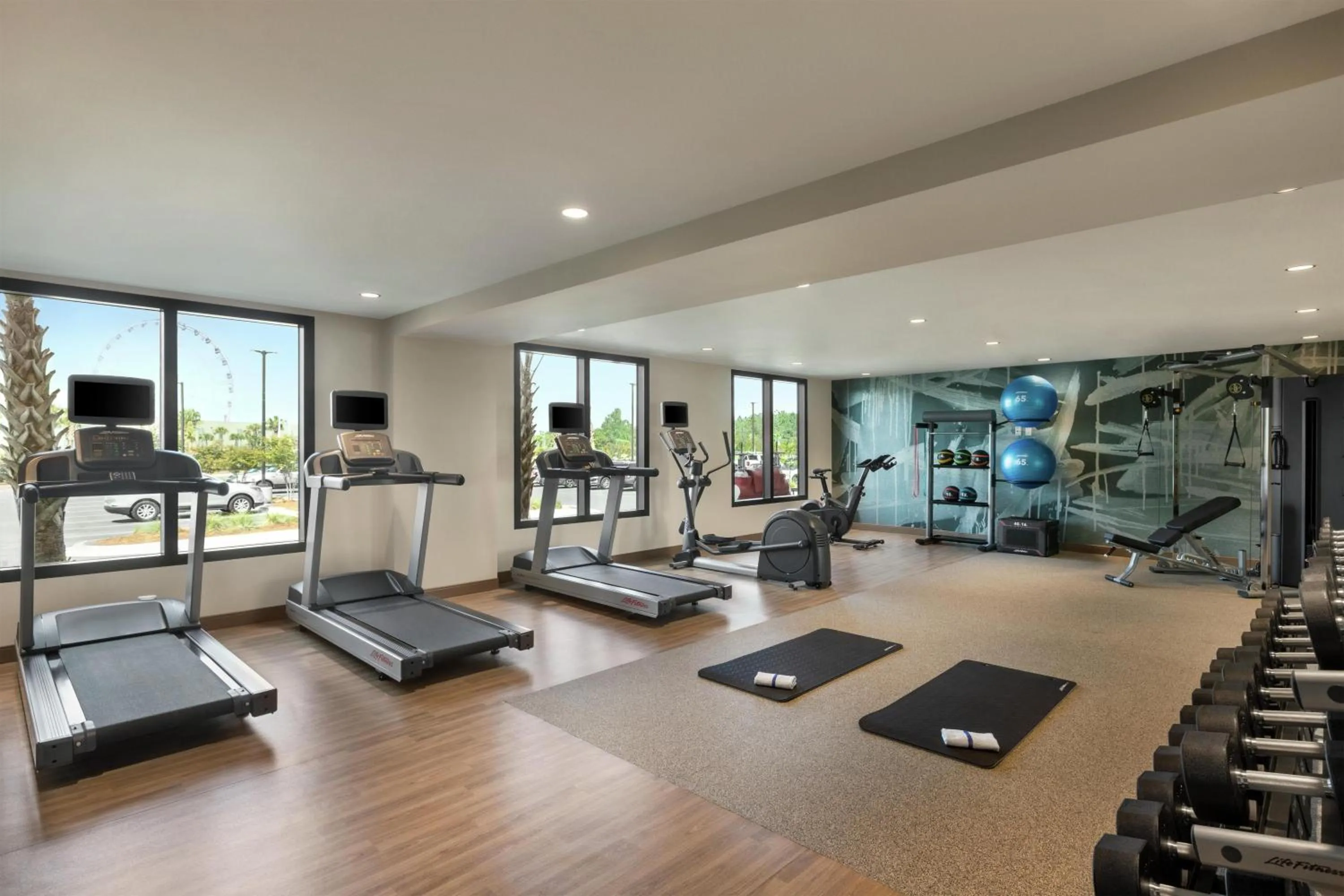 Fitness centre/facilities in Embassy Suites By Hilton Panama City Beach Resort