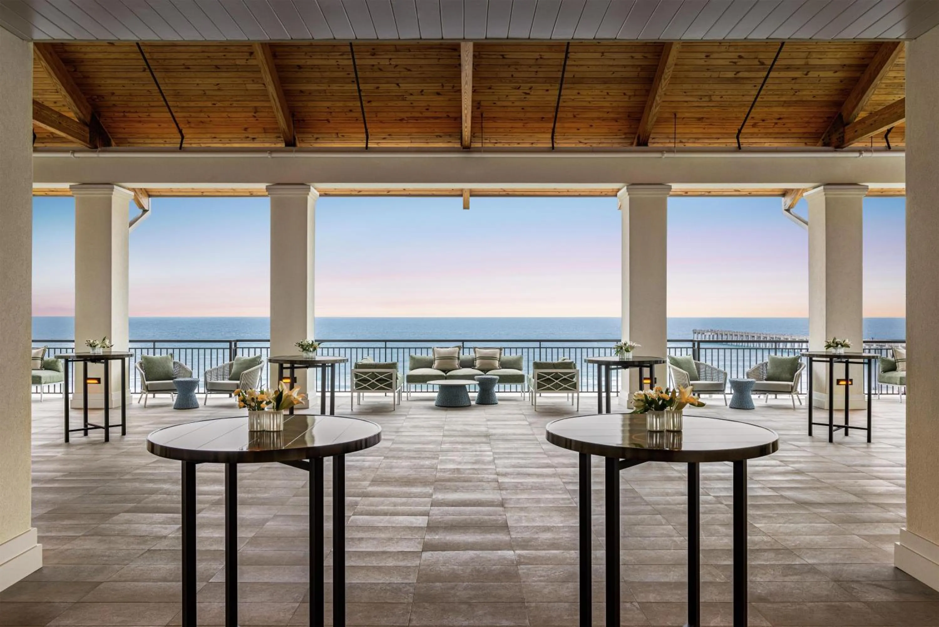 Meeting/conference room in Embassy Suites By Hilton Panama City Beach Resort