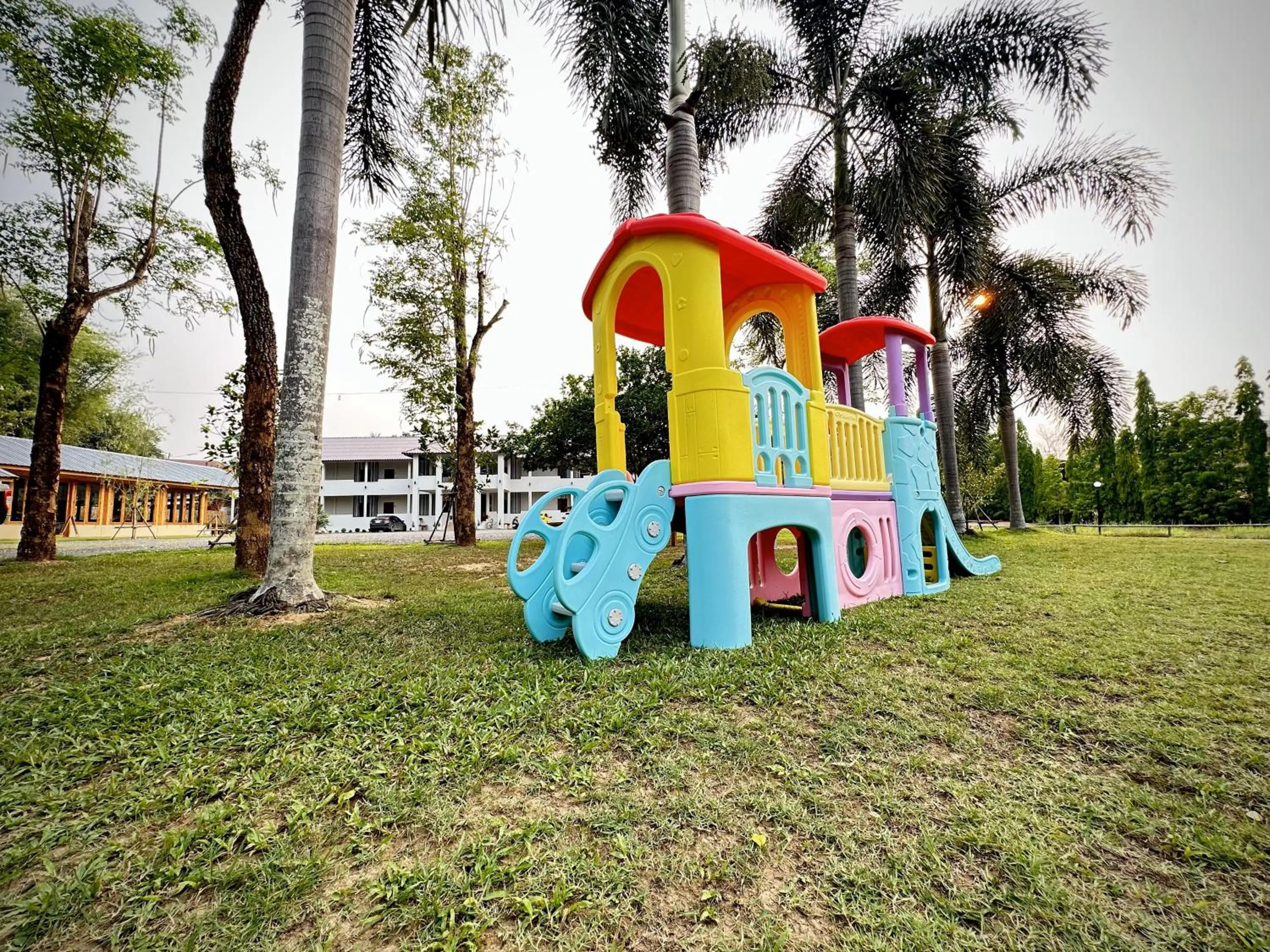 Children play ground in น่าน ม่วนใจ Nan Muanjai Hotel