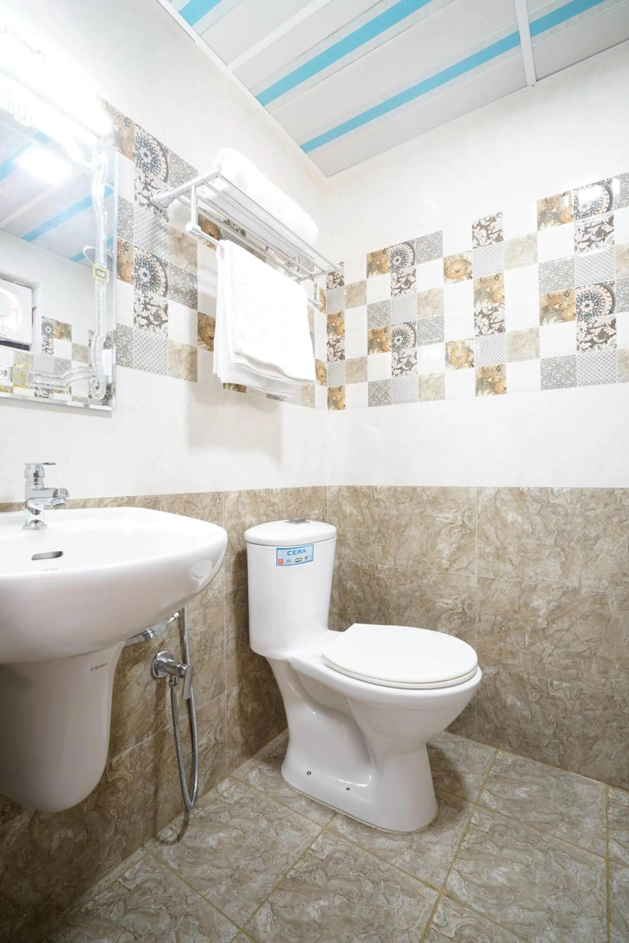 Toilet in Hotel Signature Cochin