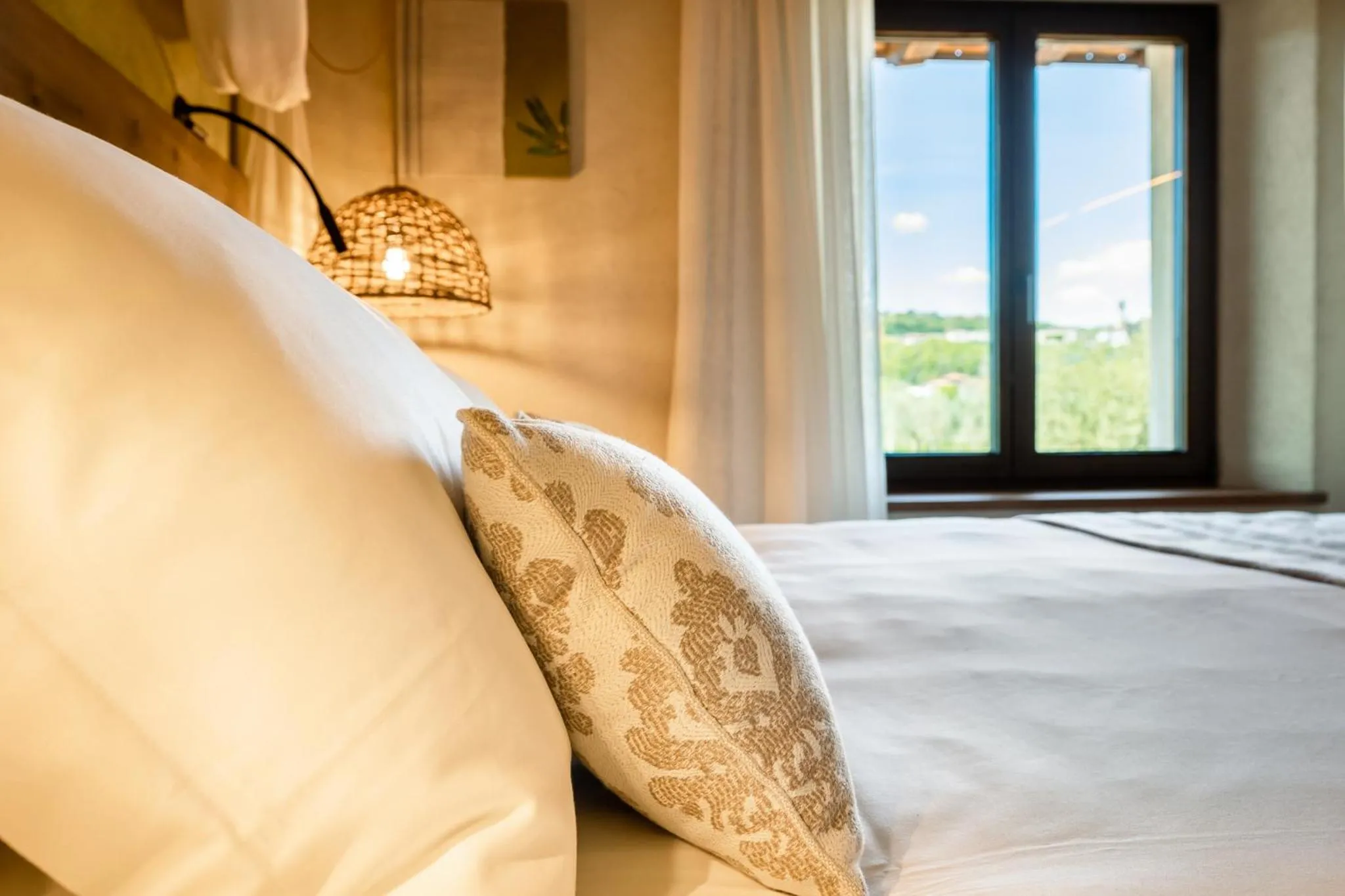 Bed in Conti Thun Wine Resort