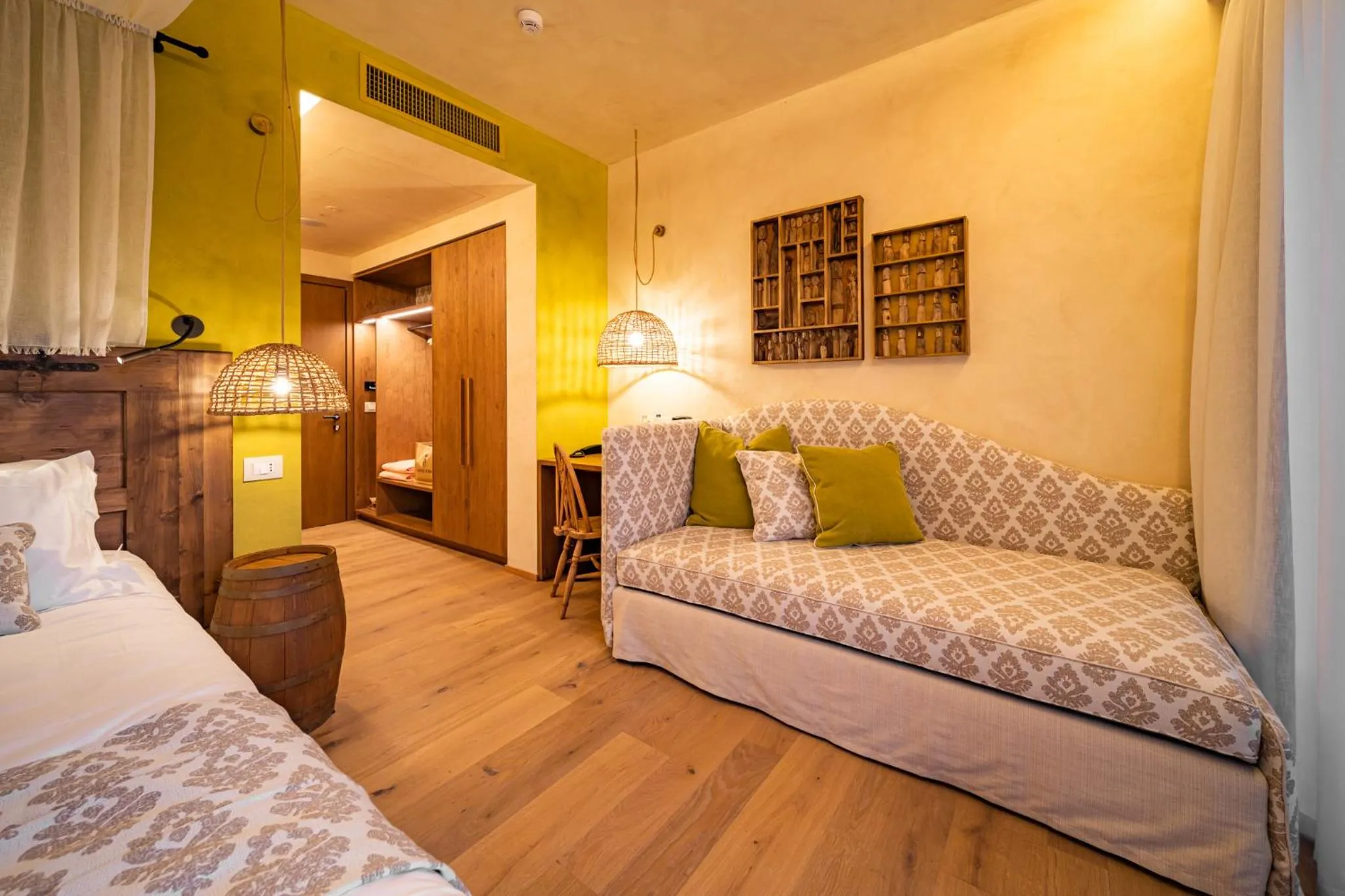 Bedroom, Bed in Conti Thun Wine Resort