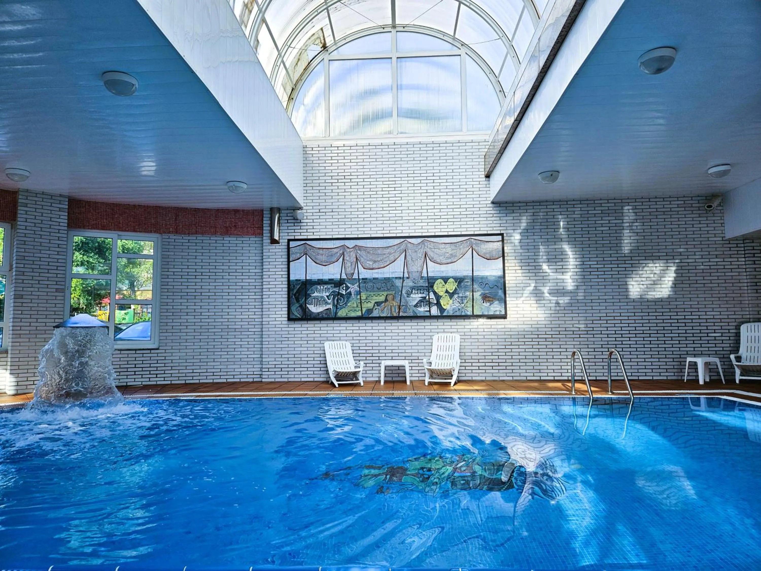 Swimming pool in Hotel Canada Palace