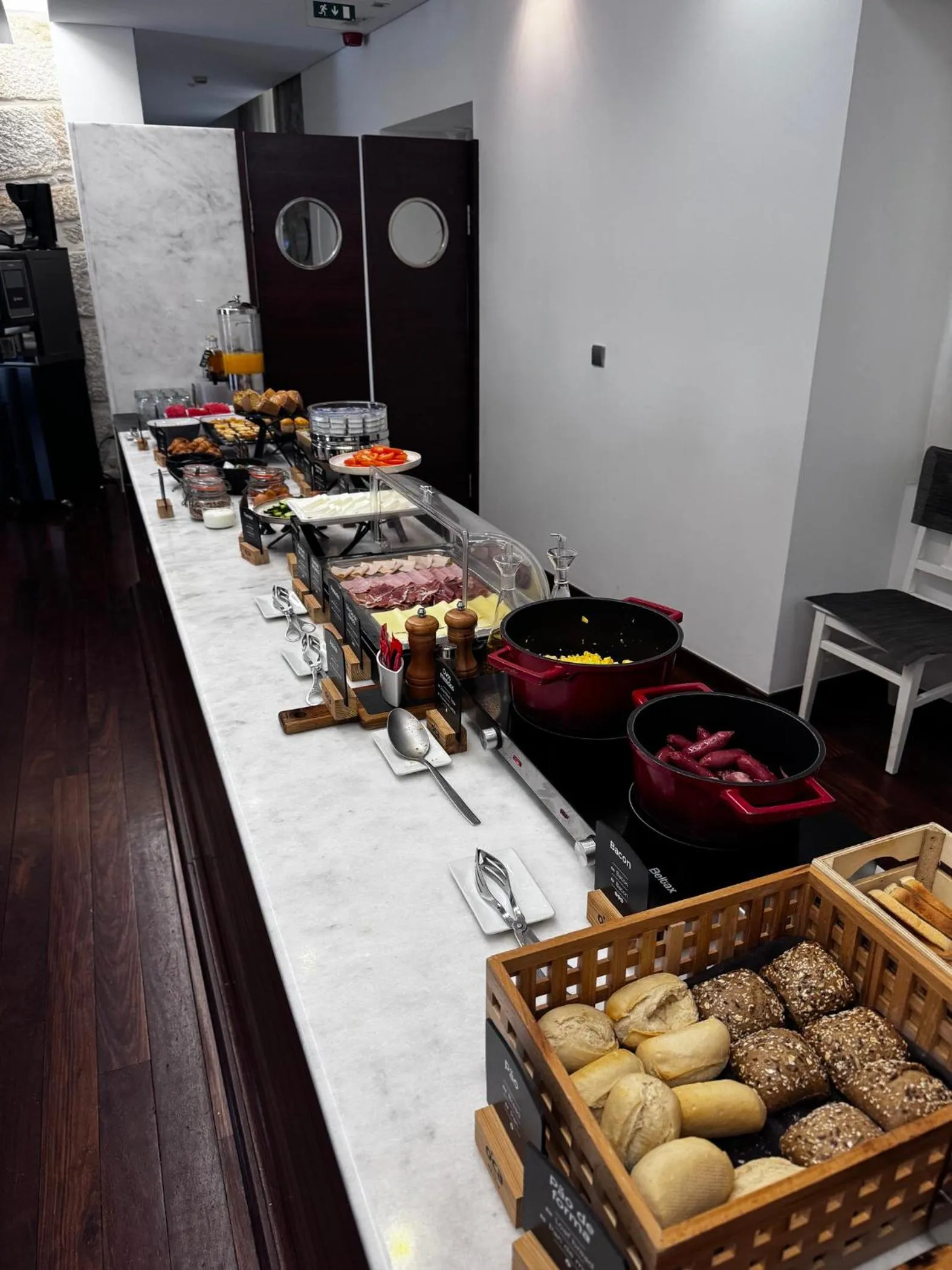 Breakfast in Oca Ribeira do Porto AT