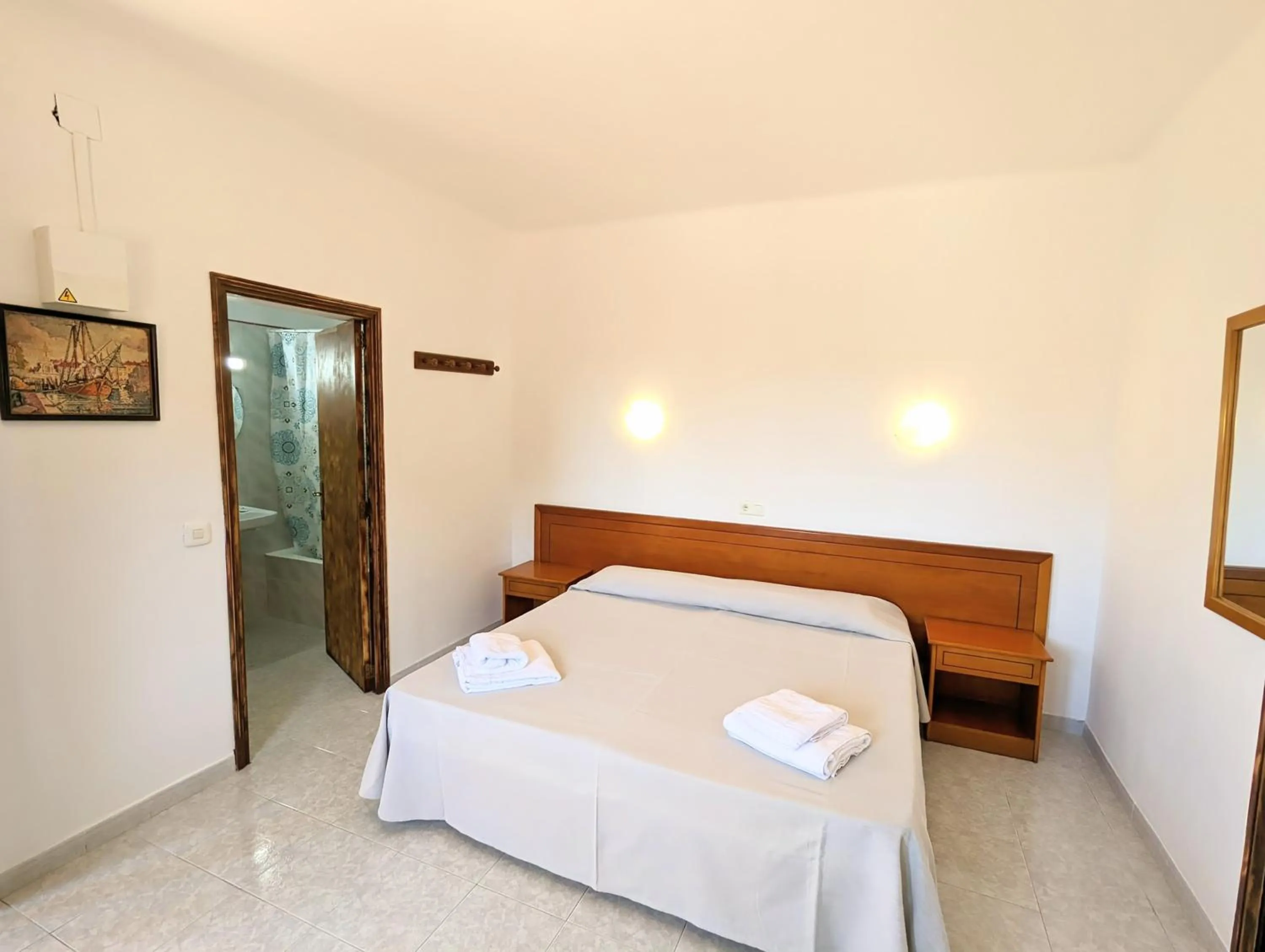 Bathroom in Don Carlos