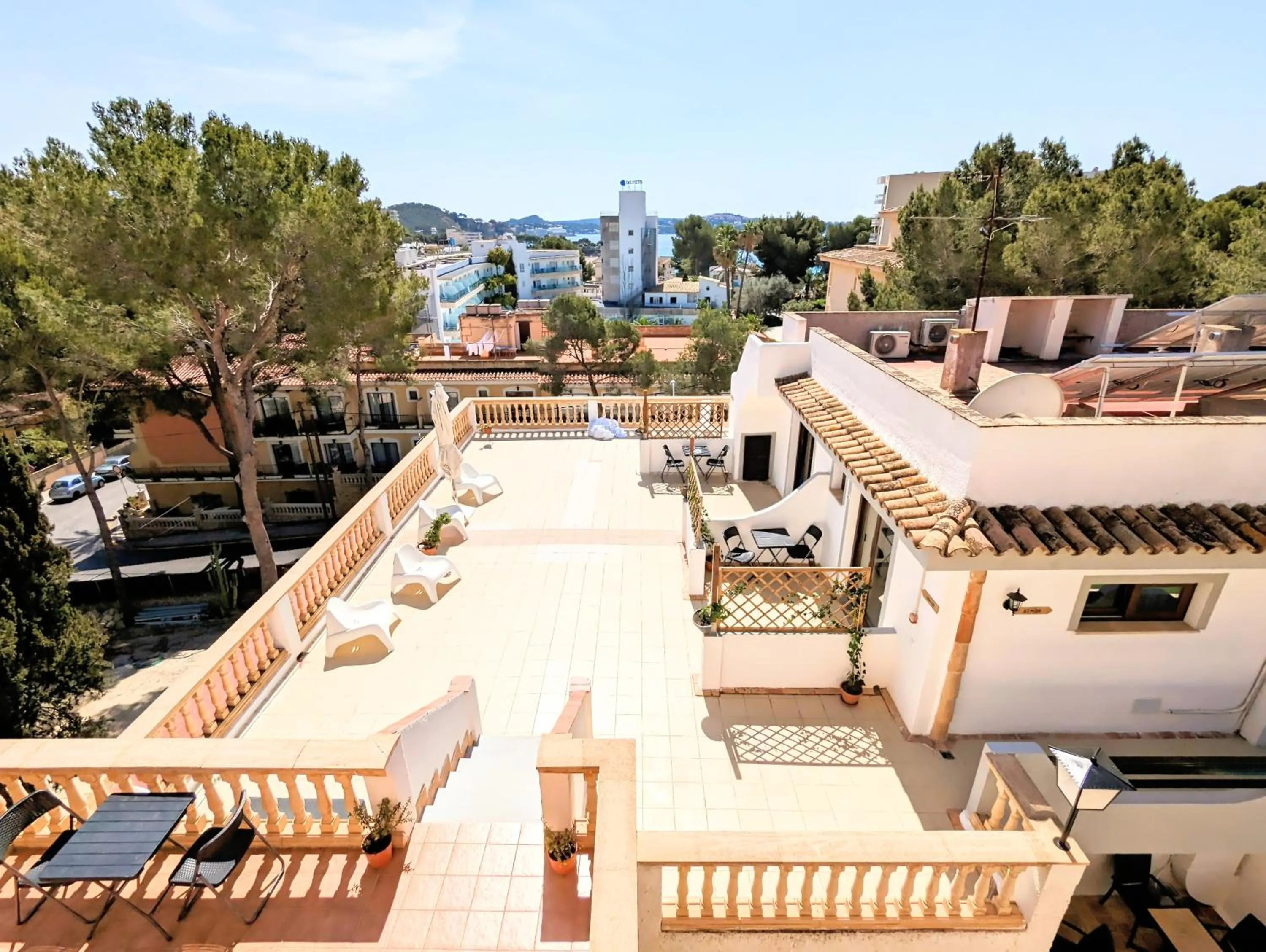Balcony/Terrace in Don Carlos