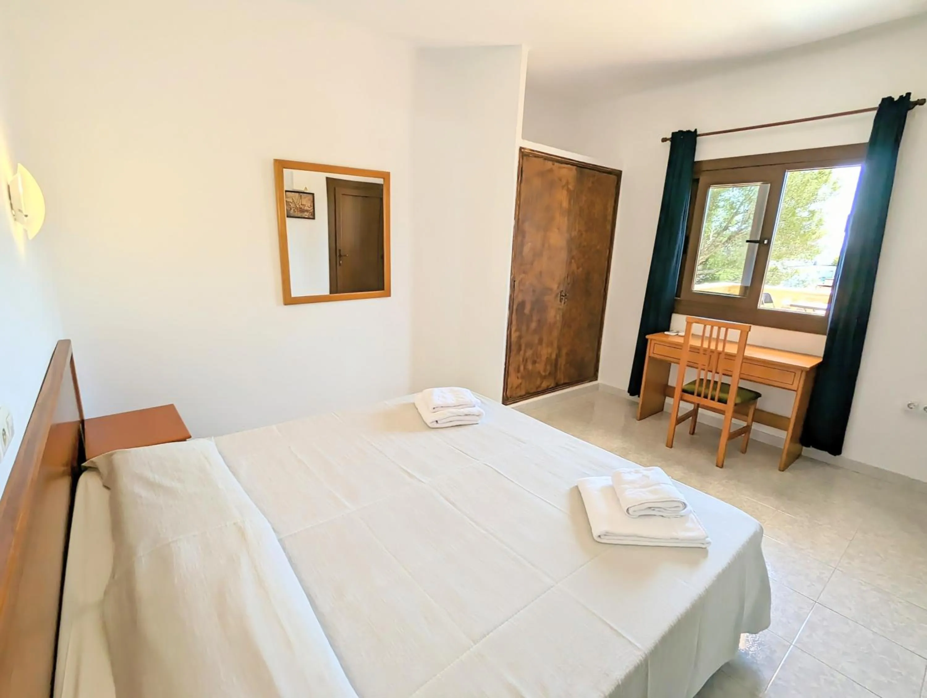 Bedroom in Don Carlos