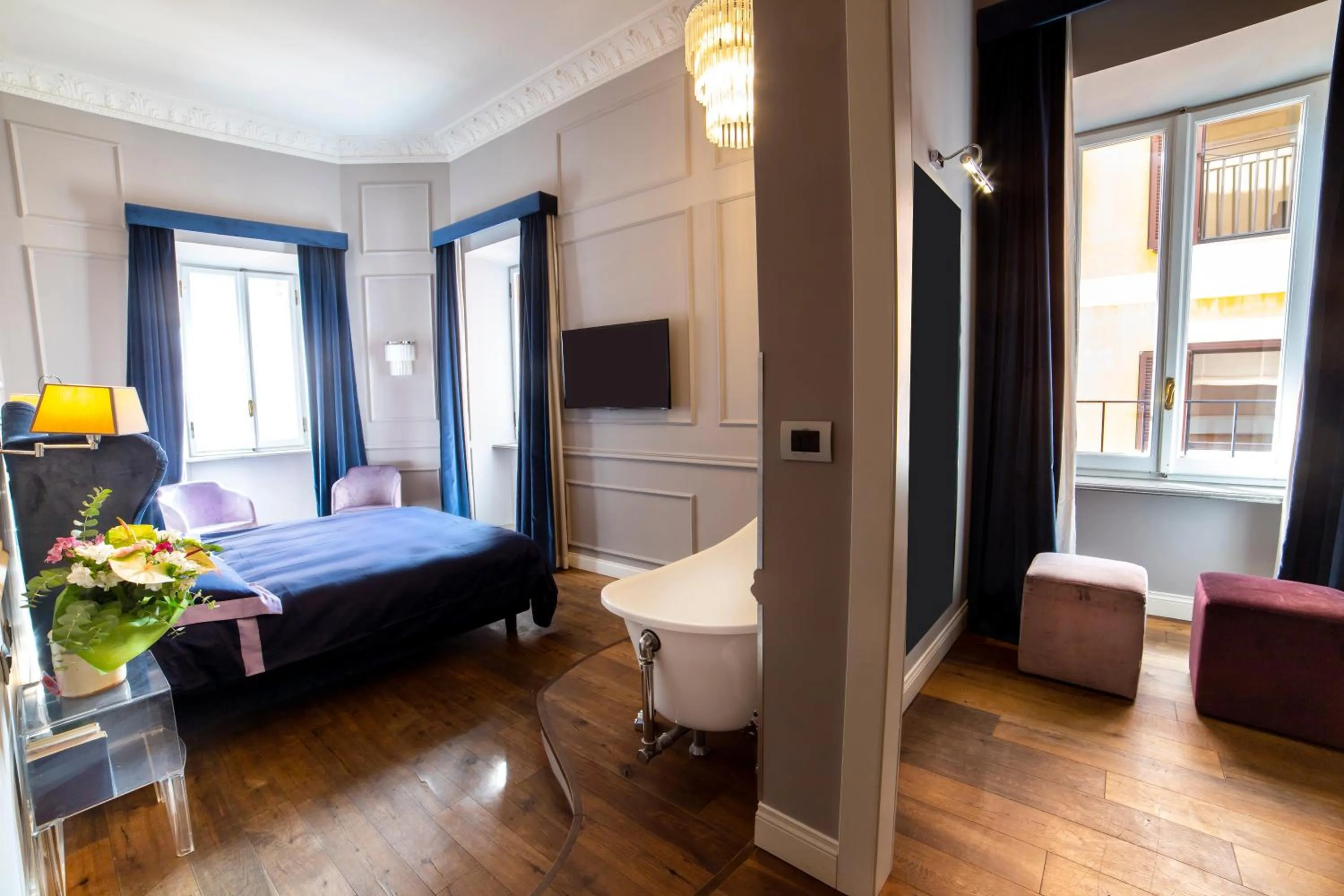 Photo of the whole room, Bed in Relais San Lorenzo In Lucina