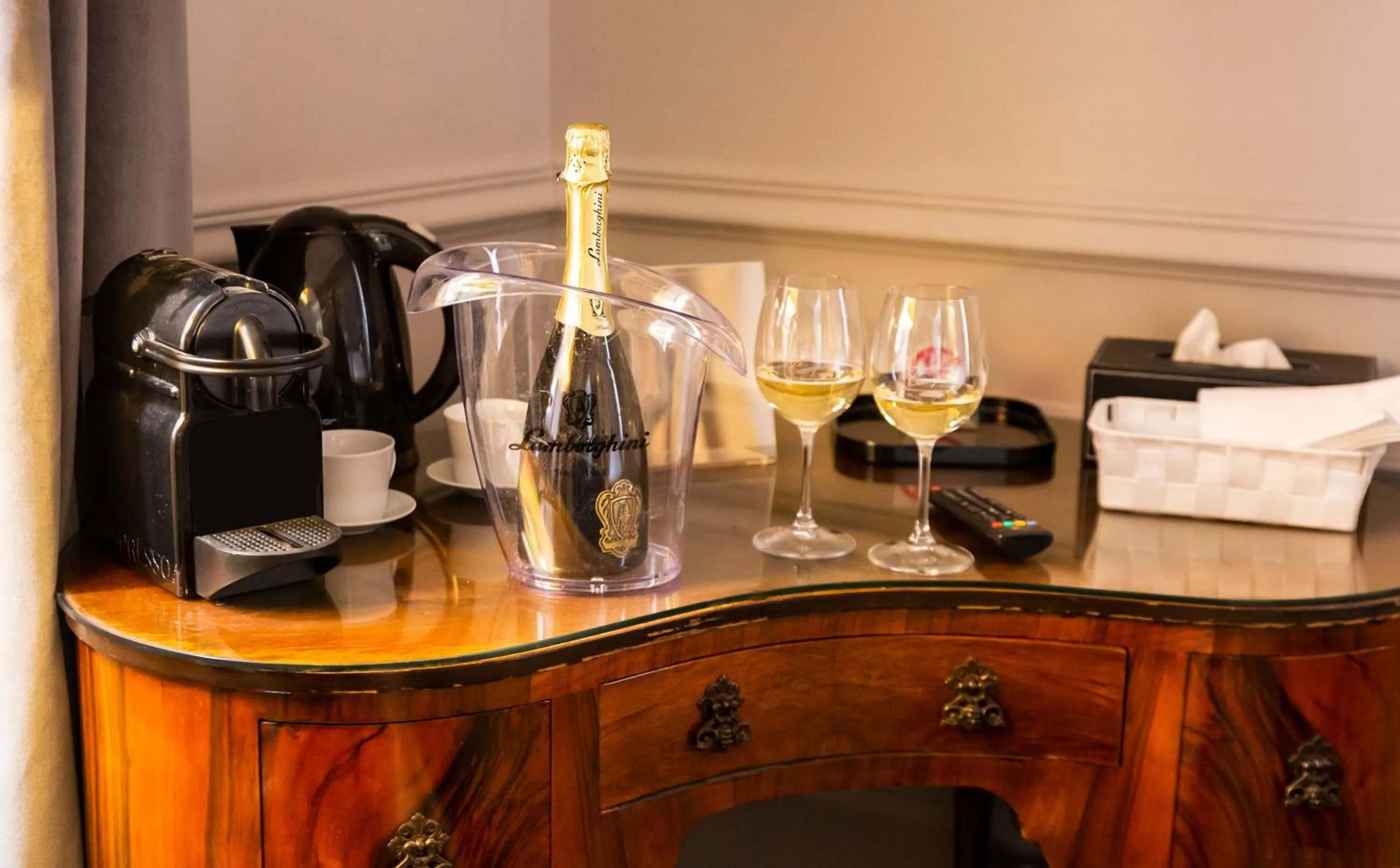 Food and drinks in Relais San Lorenzo In Lucina