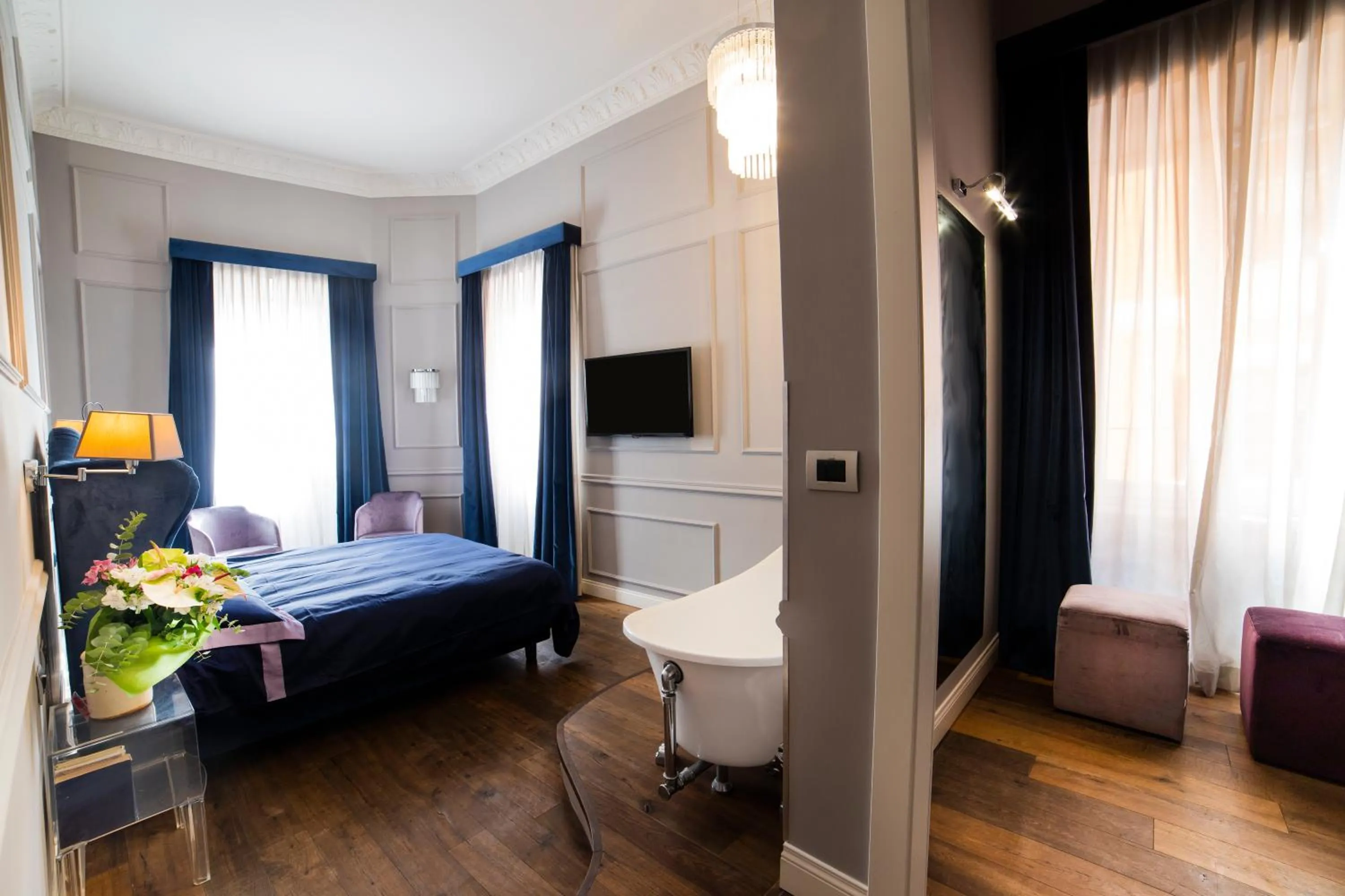 Bed in Relais San Lorenzo In Lucina