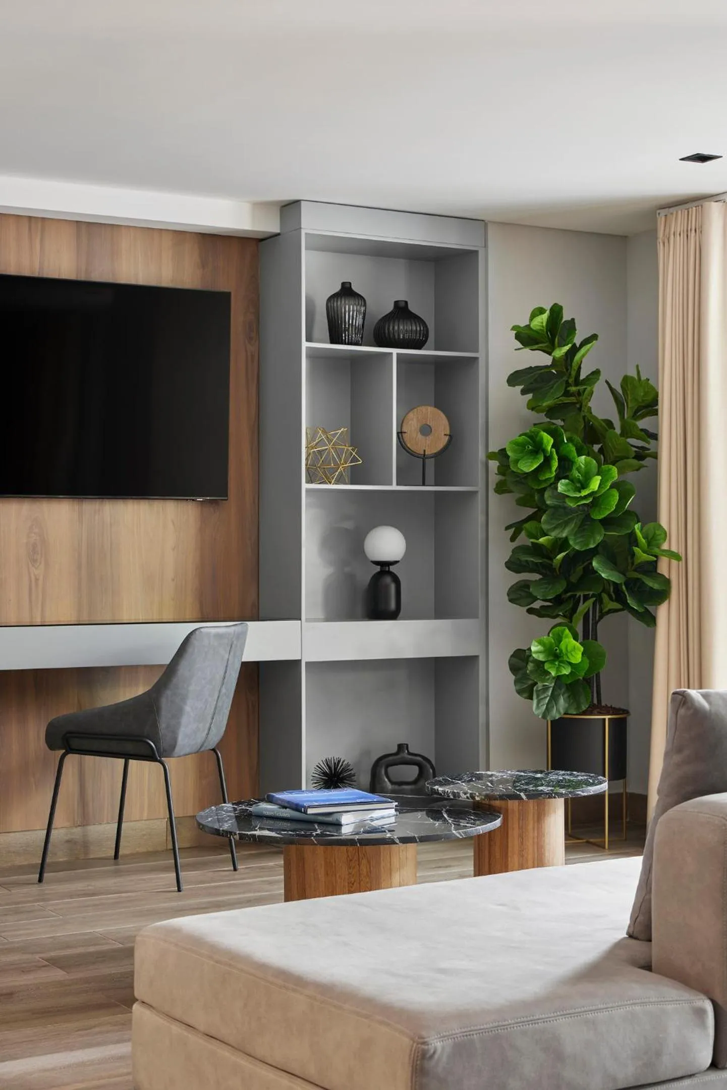 TV and multimedia in Hotel Selis