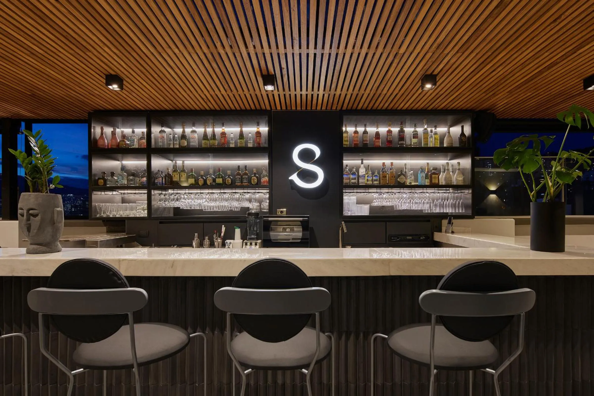 Lounge or bar in Hotel Selis