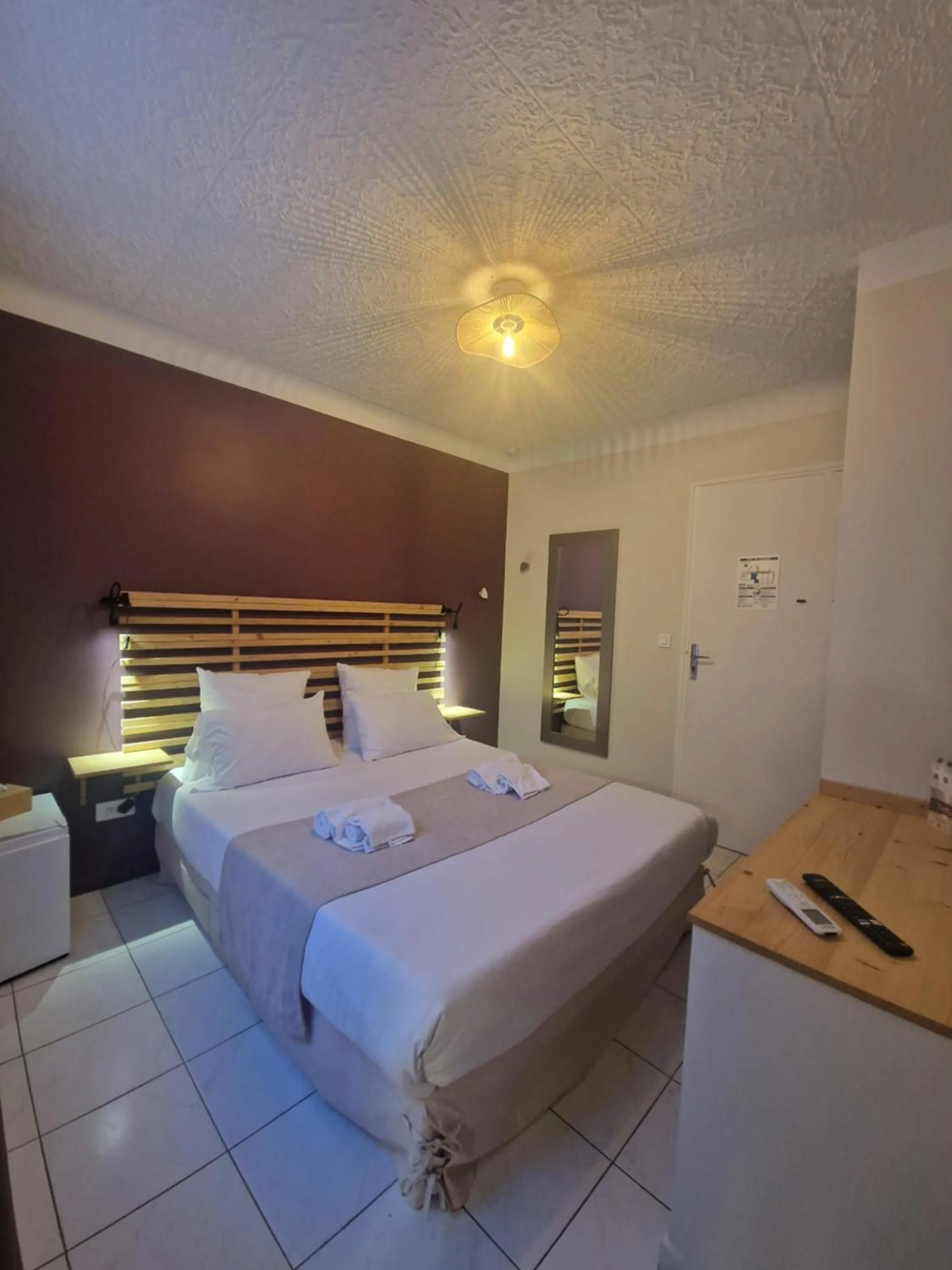 Bedroom, Bed in Le Cosy