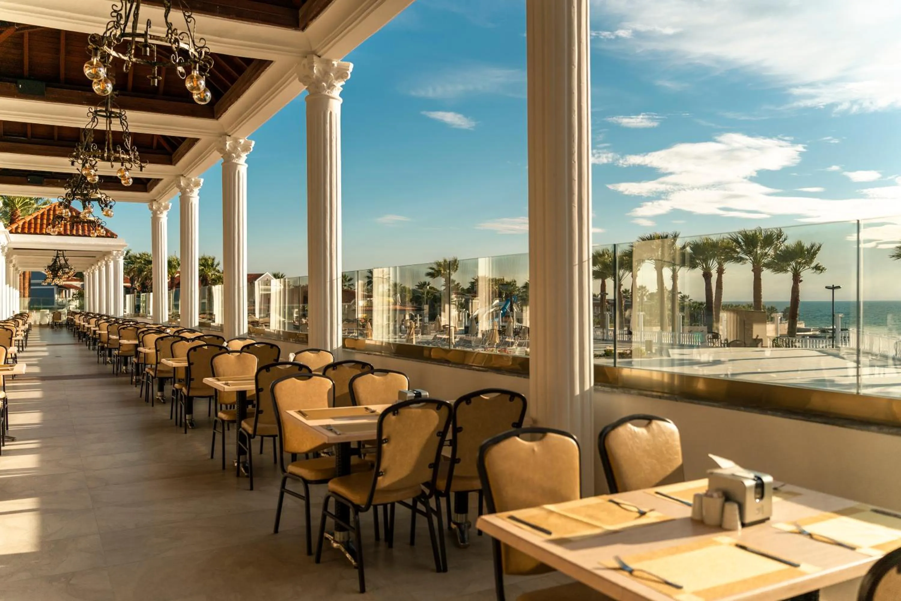 Restaurant/places to eat in LUCAS DIDIM RESORT