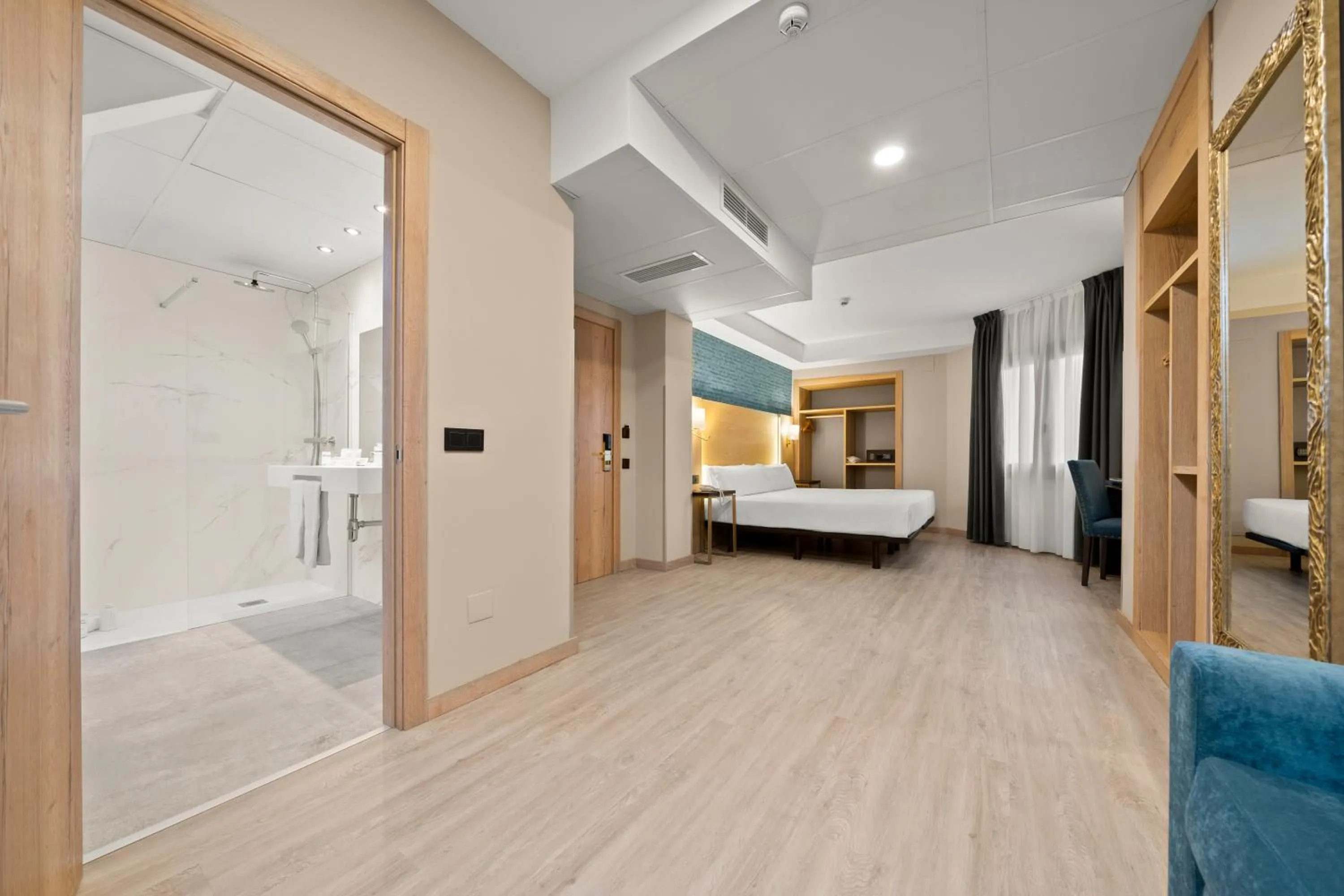 Bed in Hotel Zentral Ramiro I Oviedo