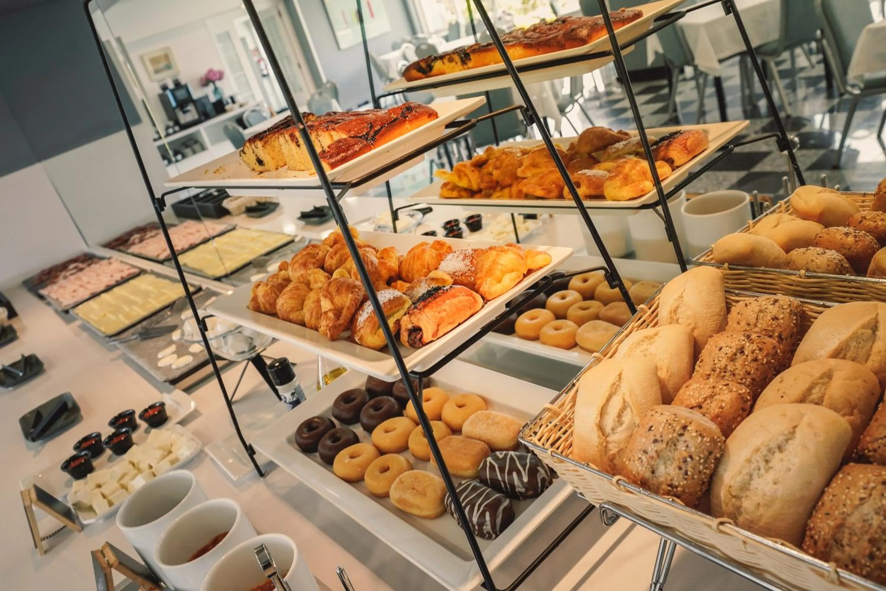 Breakfast in Hotel Avenida