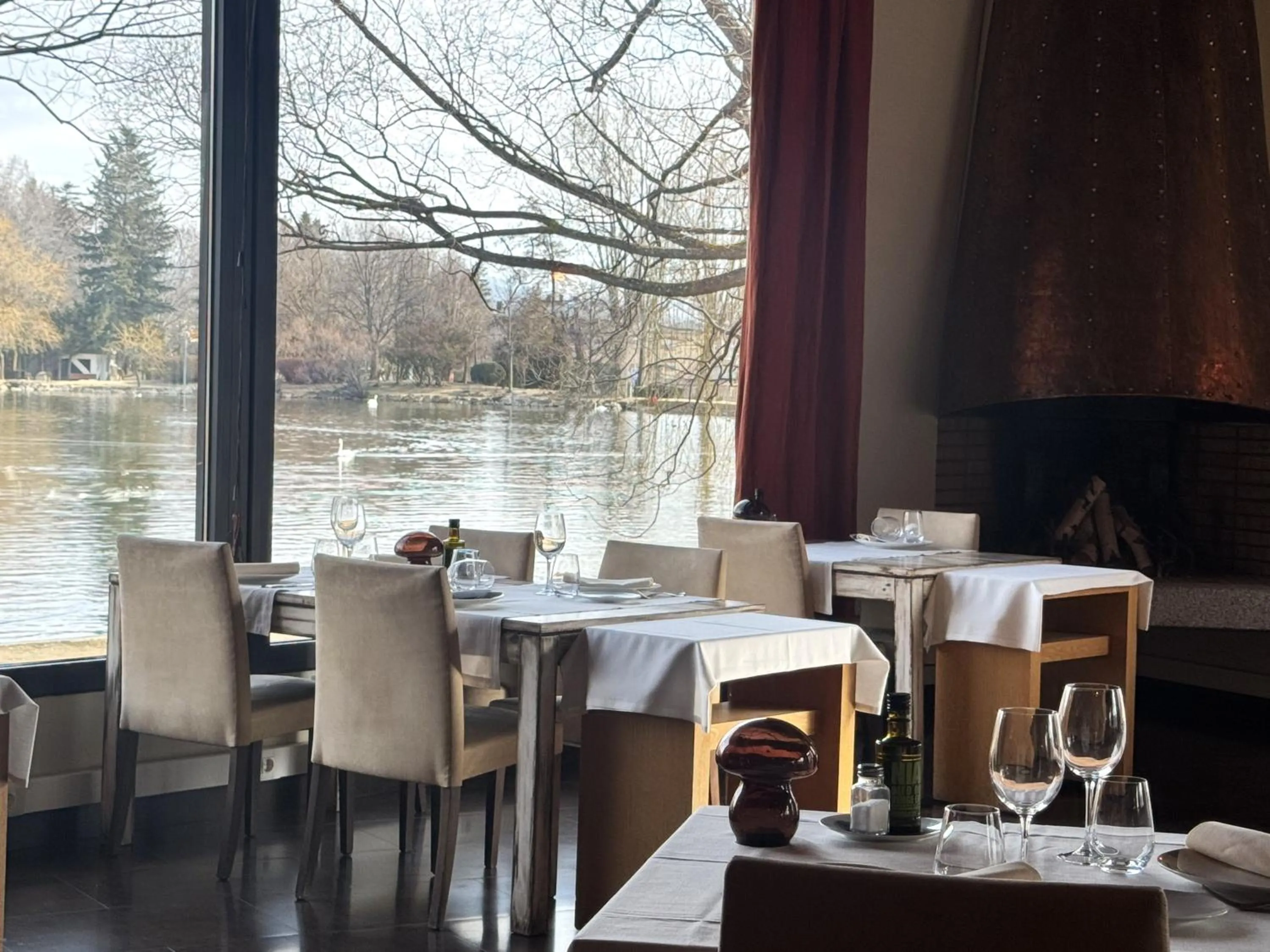 Restaurant/places to eat in Hotel Villa Paulita