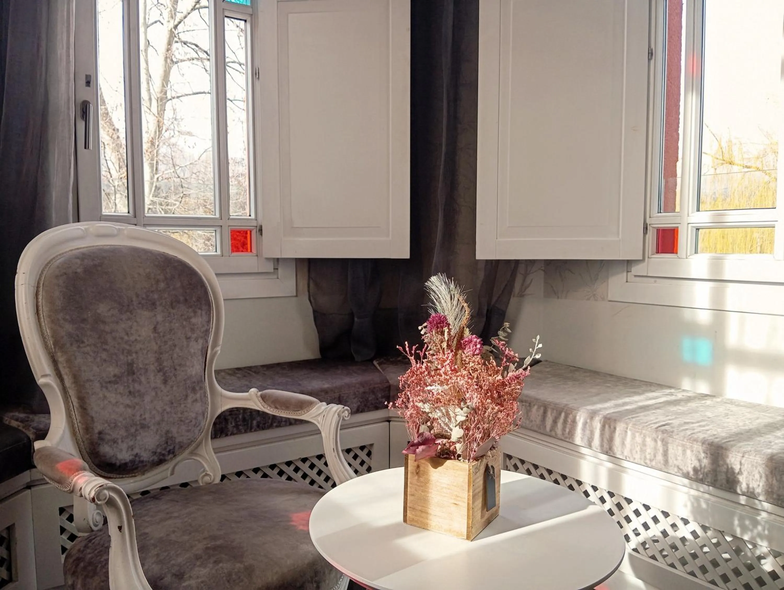 Seating area in Hotel Villa Paulita