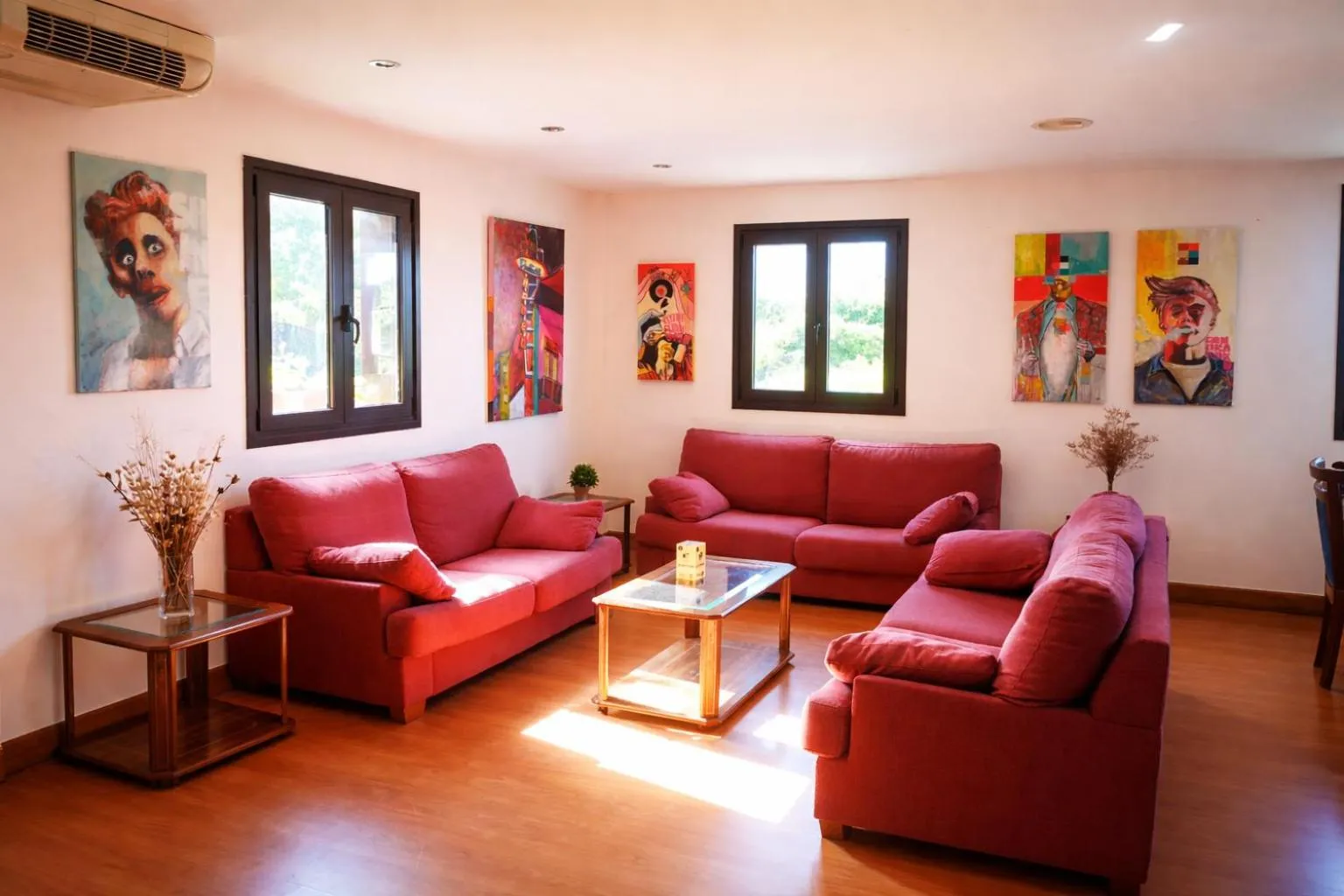 Living room in Hotel Ibaigune