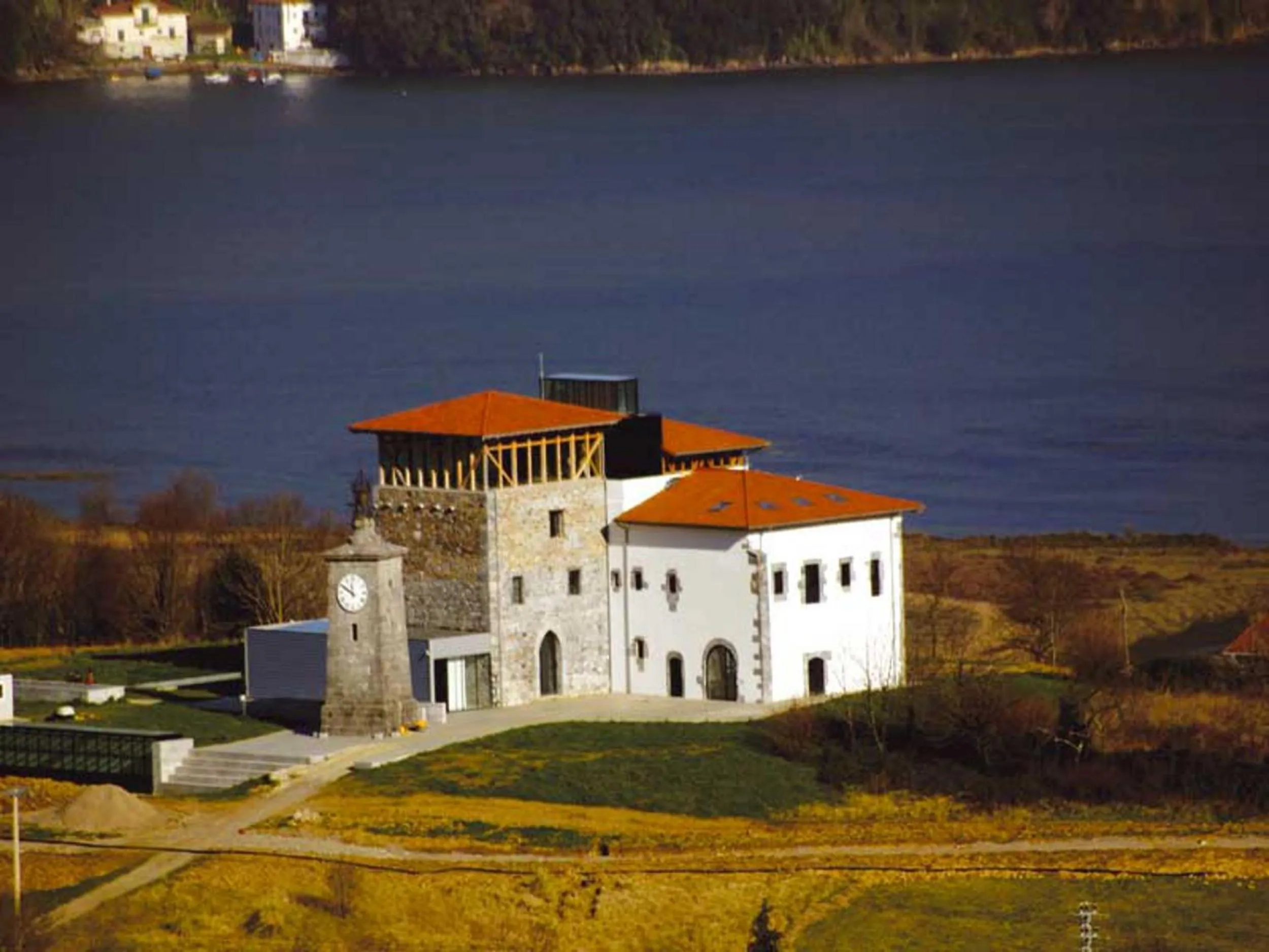 Entertainment in Hotel Ibaigune