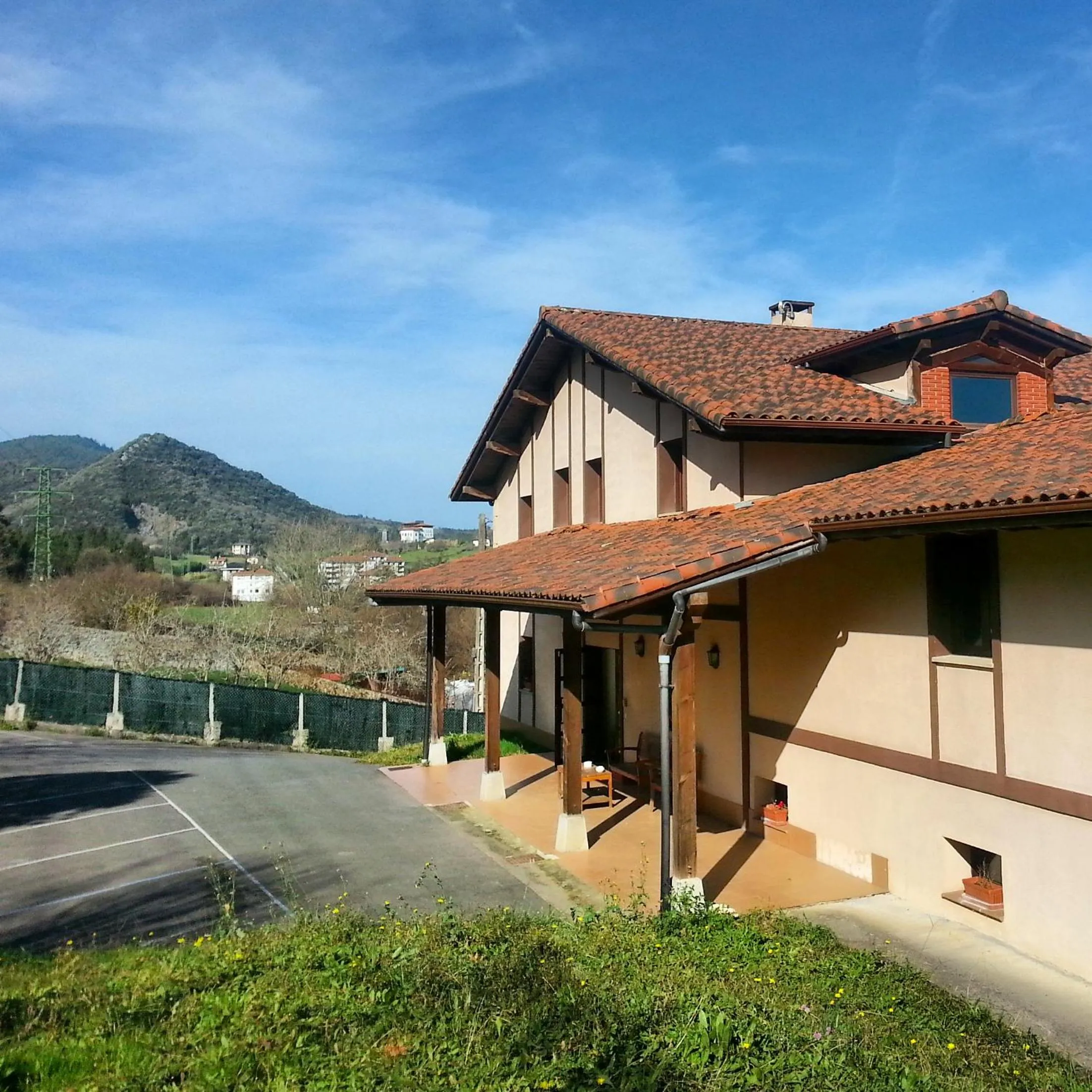 Property building in Hotel Ibaigune