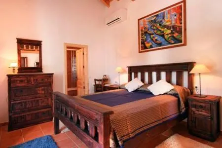 Photo of the whole room, Bed in Molino Cuatro Paradas