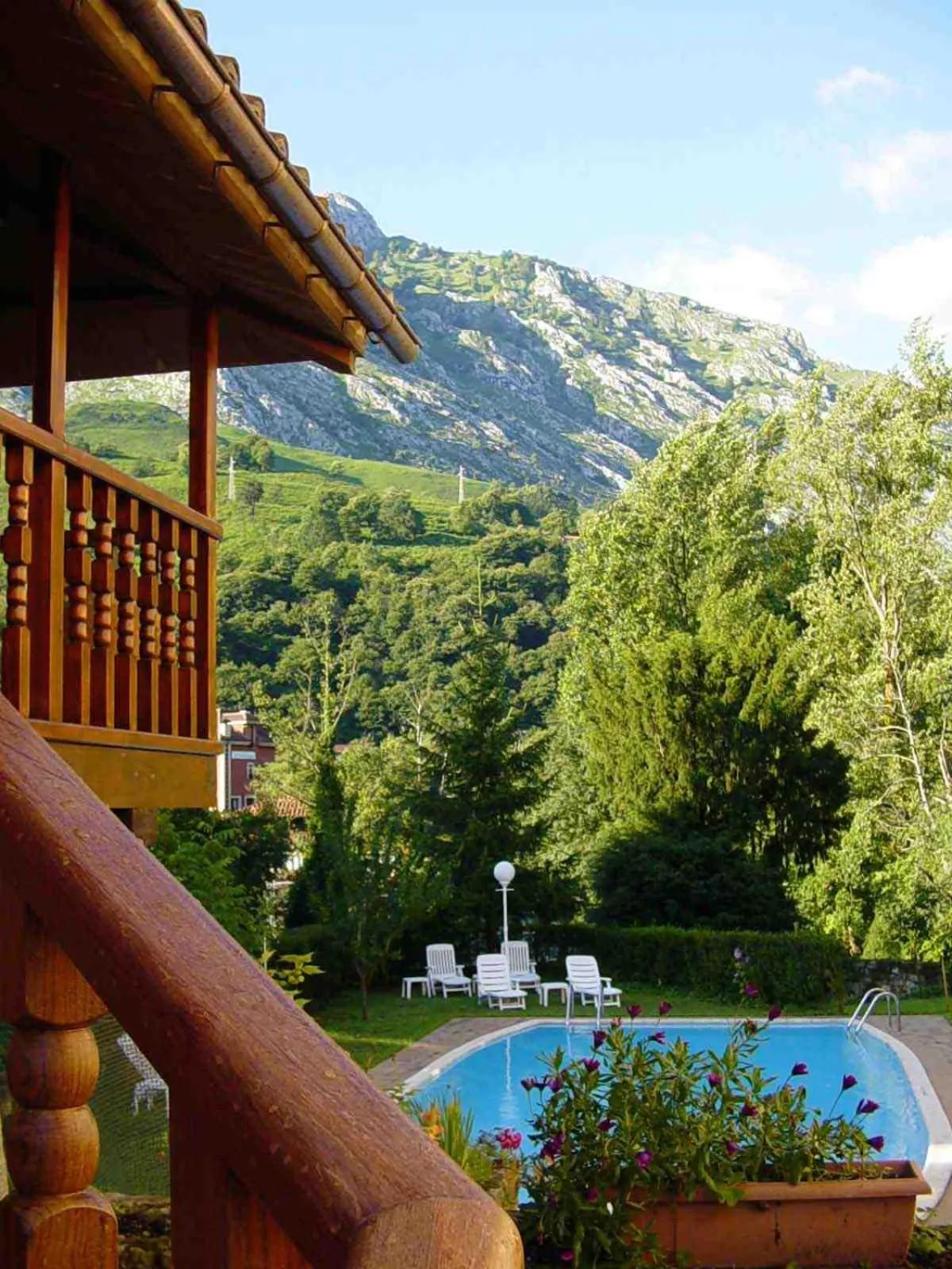 Swimming pool in Hotel Picos de Europa