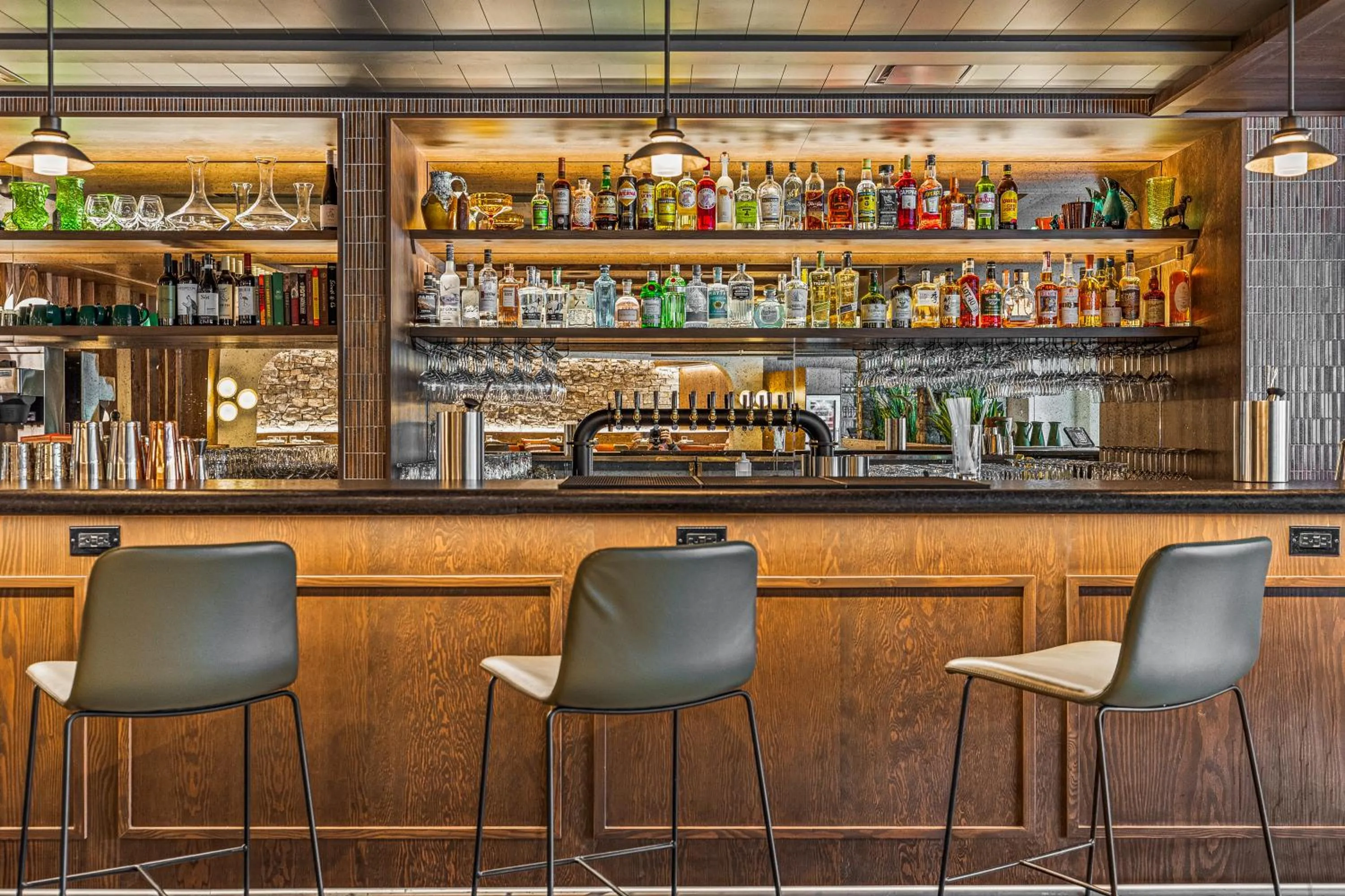 Restaurant/places to eat in MTN House By Basecamp