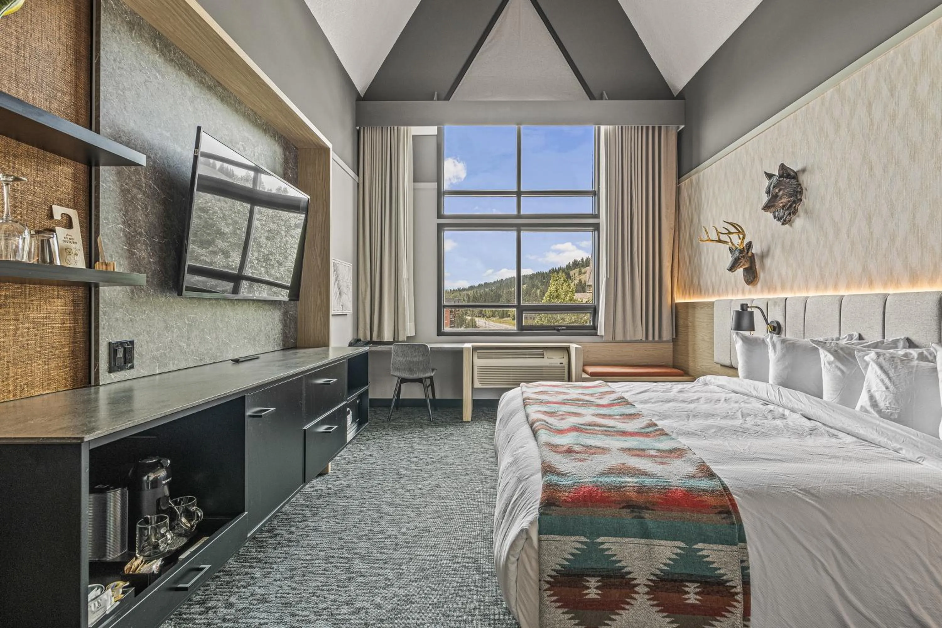 TV and multimedia, Bed in MTN House By Basecamp