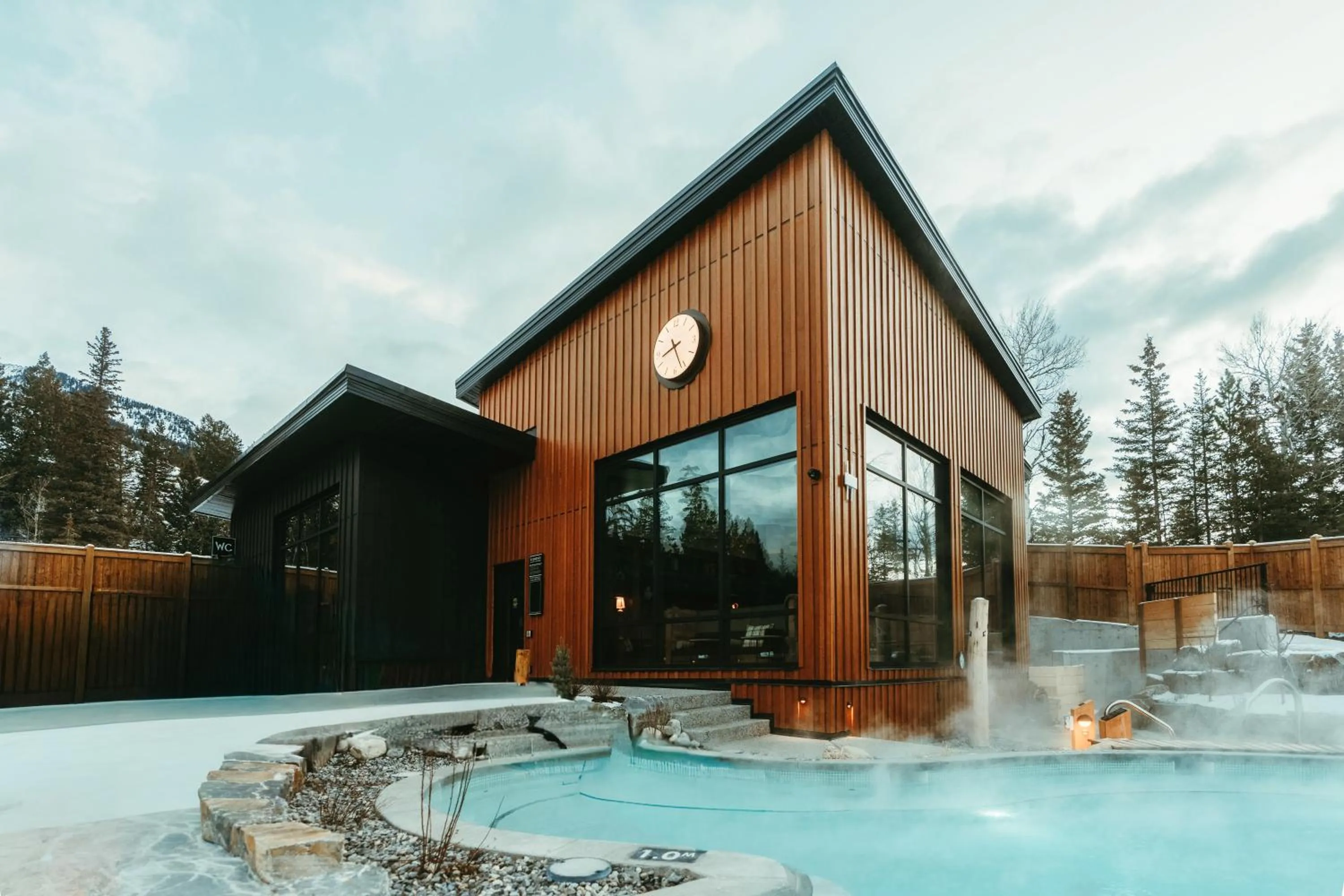 Spa and wellness centre/facilities in Everwild Canmore Hotel
