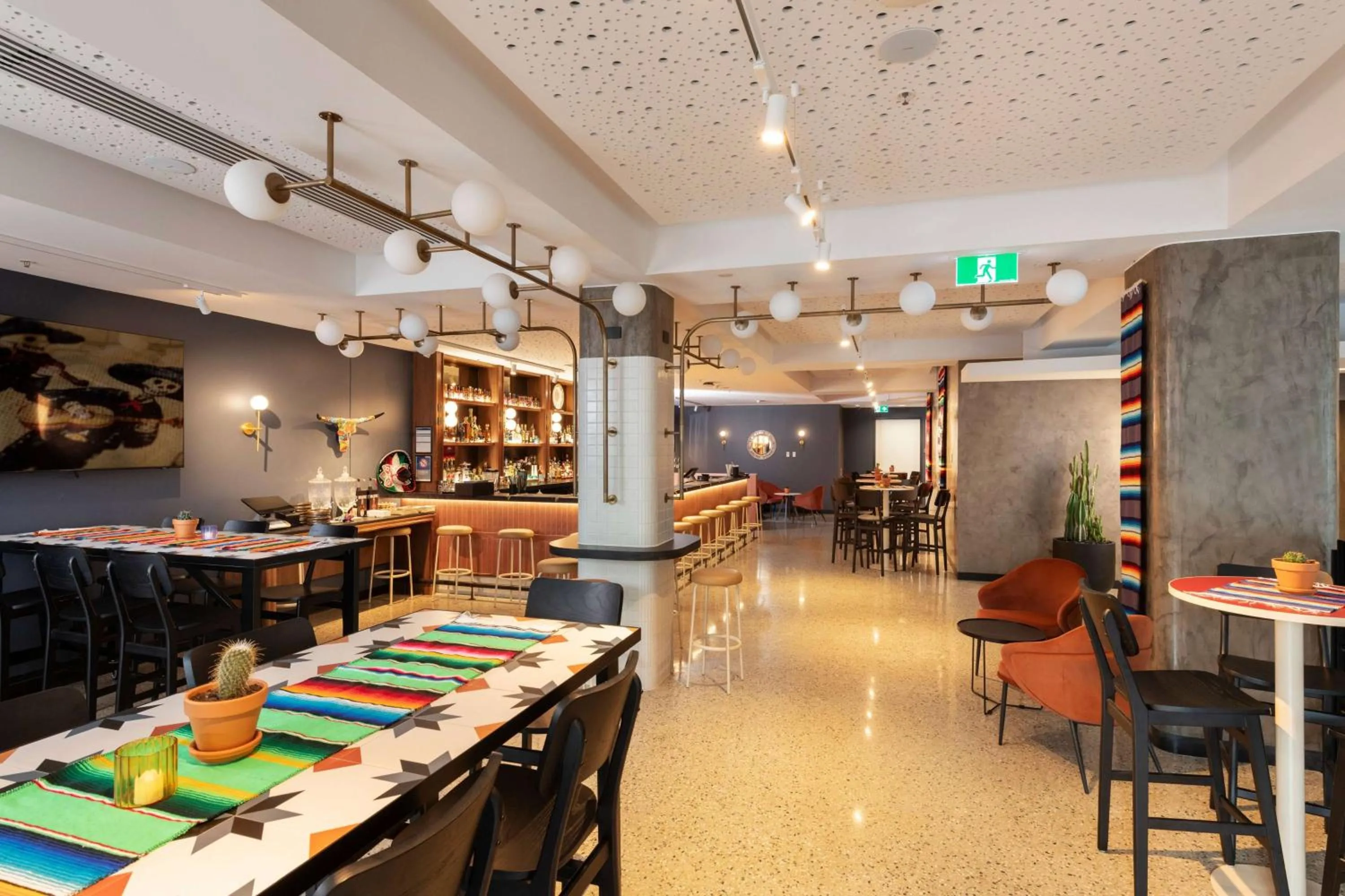 Restaurant/places to eat in TRYP Adelaide by Wyndham