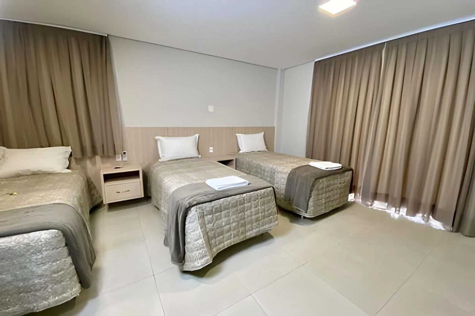 Photo of the whole room, Bed in Edifício Shalfa