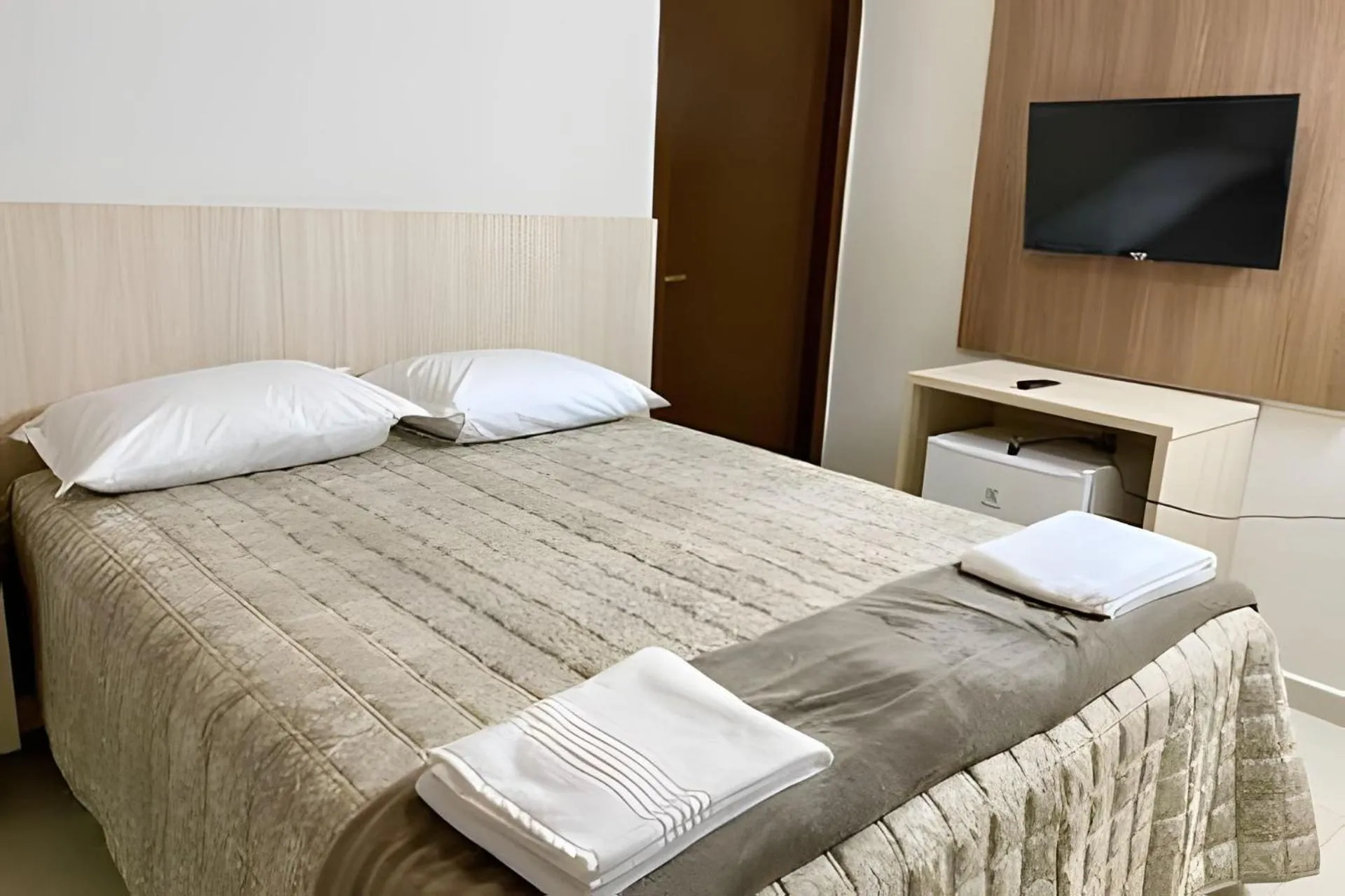 Bed in Edifício Shalfa