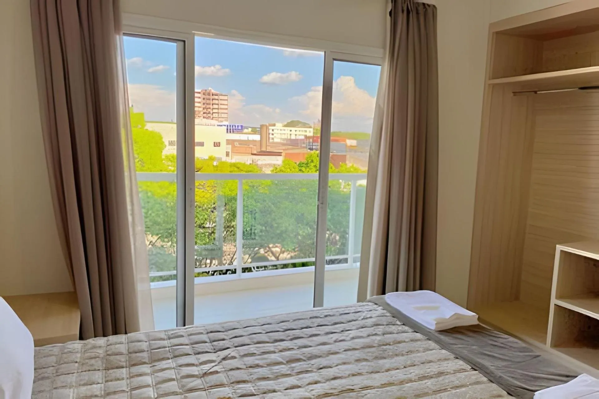 Bedroom, Bed in Edifício Shalfa