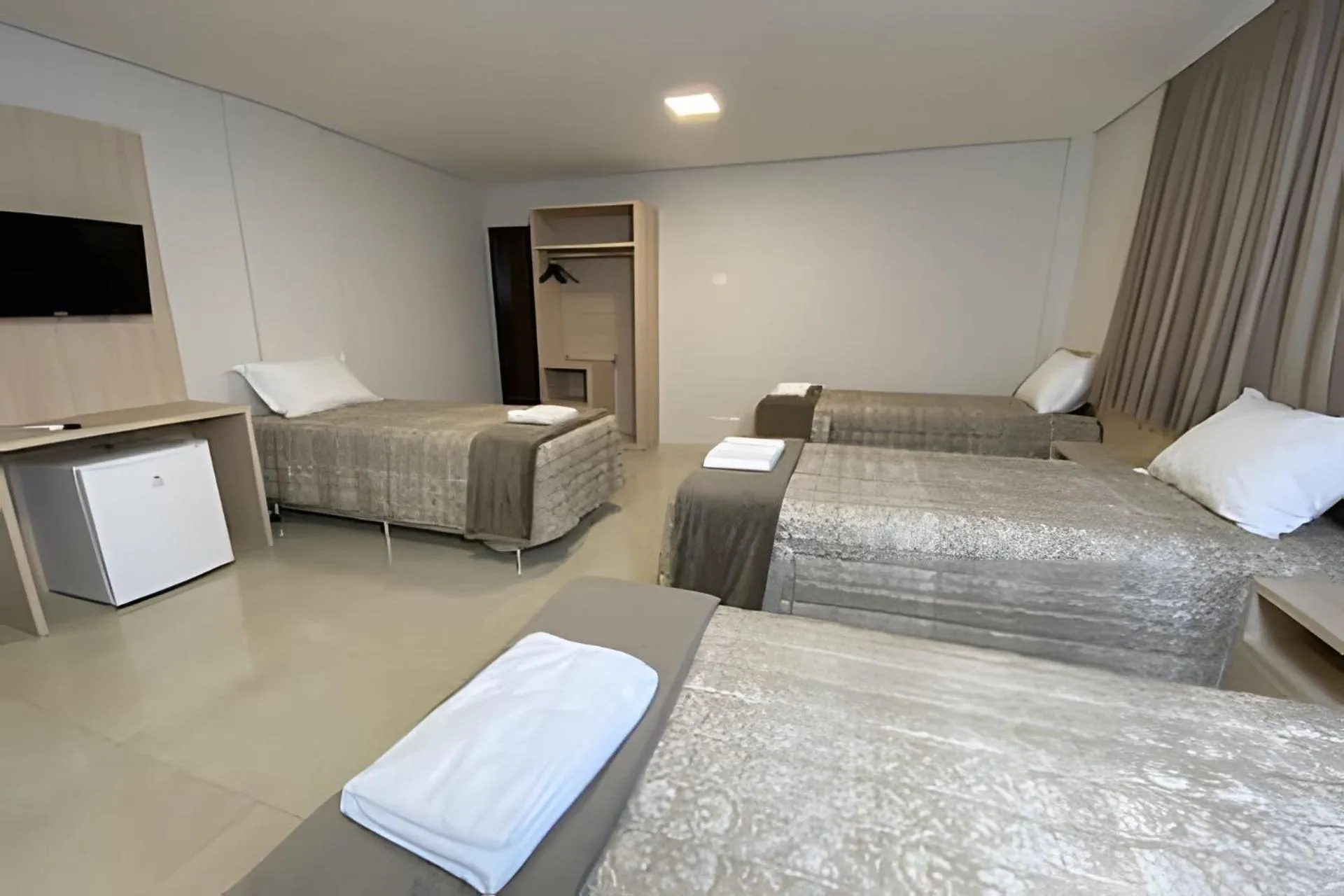 Bedroom, Bed in Edifício Shalfa