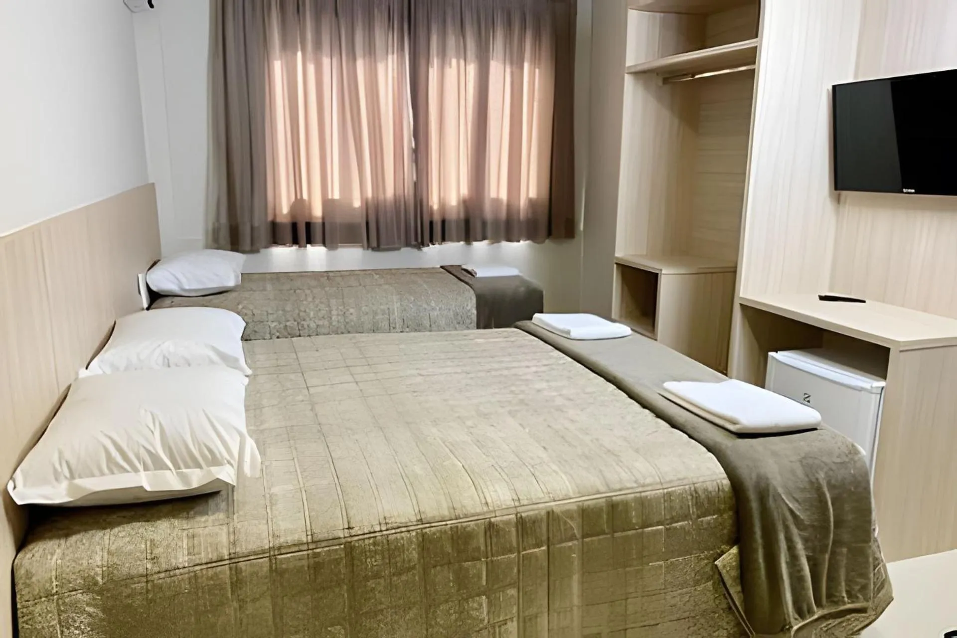 Photo of the whole room, Bed in Edifício Shalfa