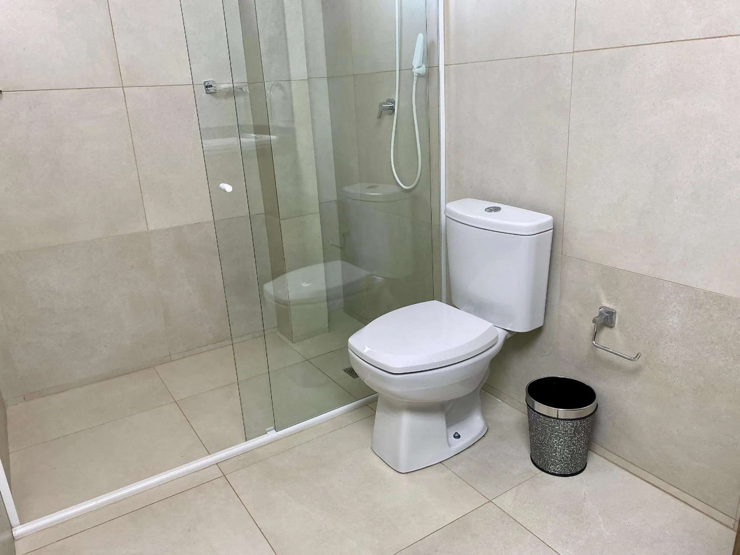 Toilet in Edifício Shalfa