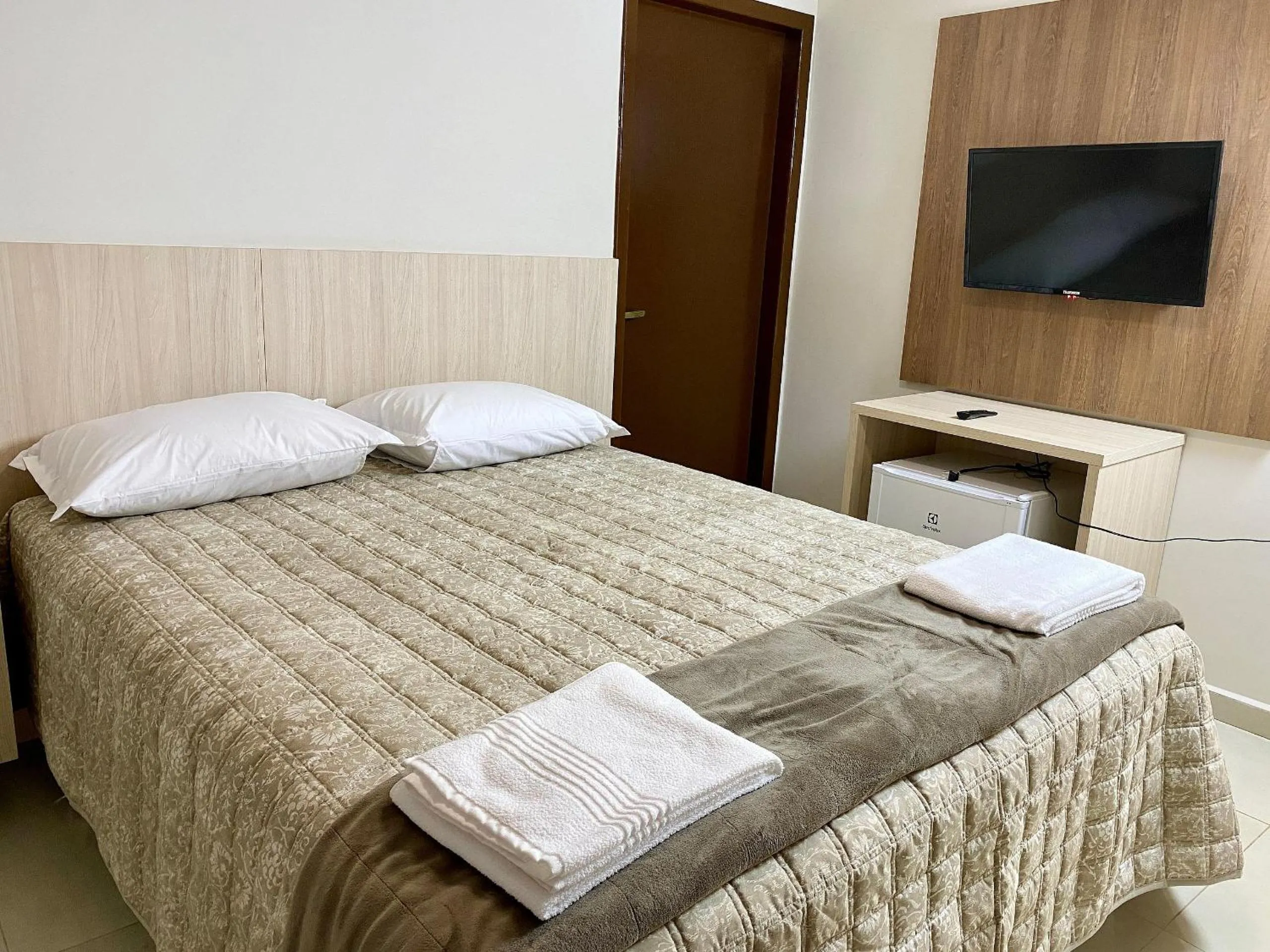 Bedroom, Bed in Edifício Shalfa