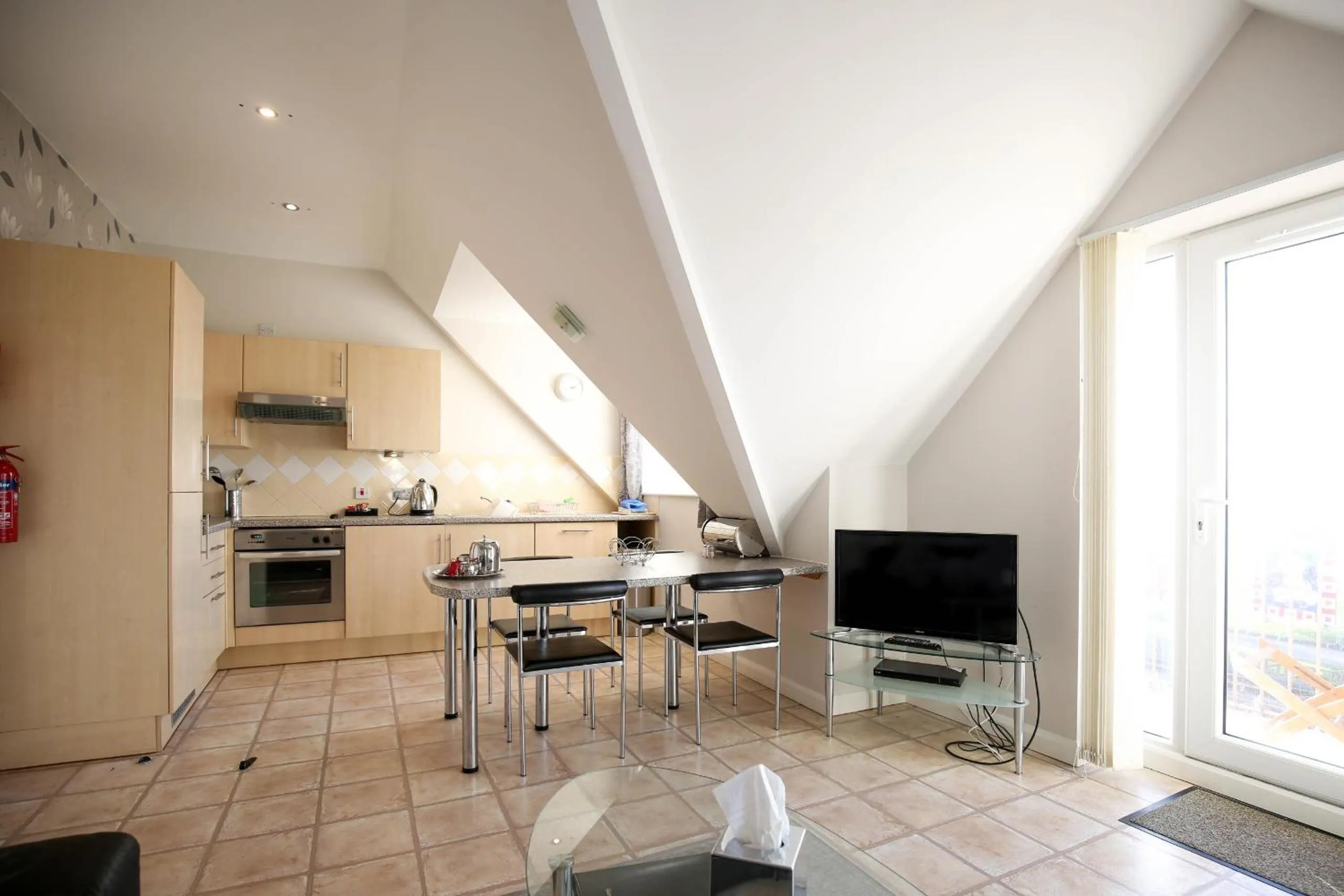 Kitchen or kitchenette in The Beach House, Luxury Apartments