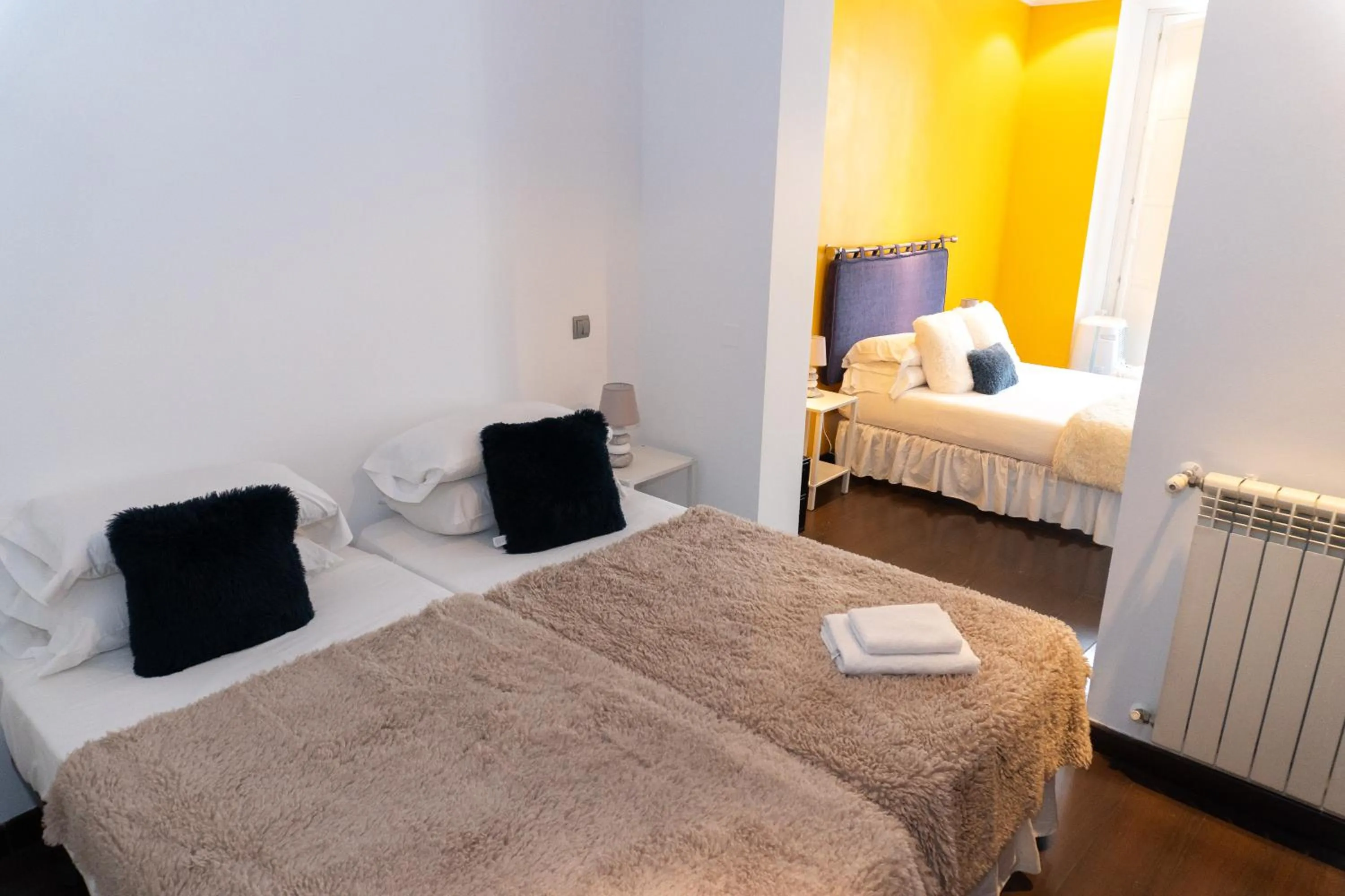 Balcony/Terrace, Bed in Hostal Santo Domingo